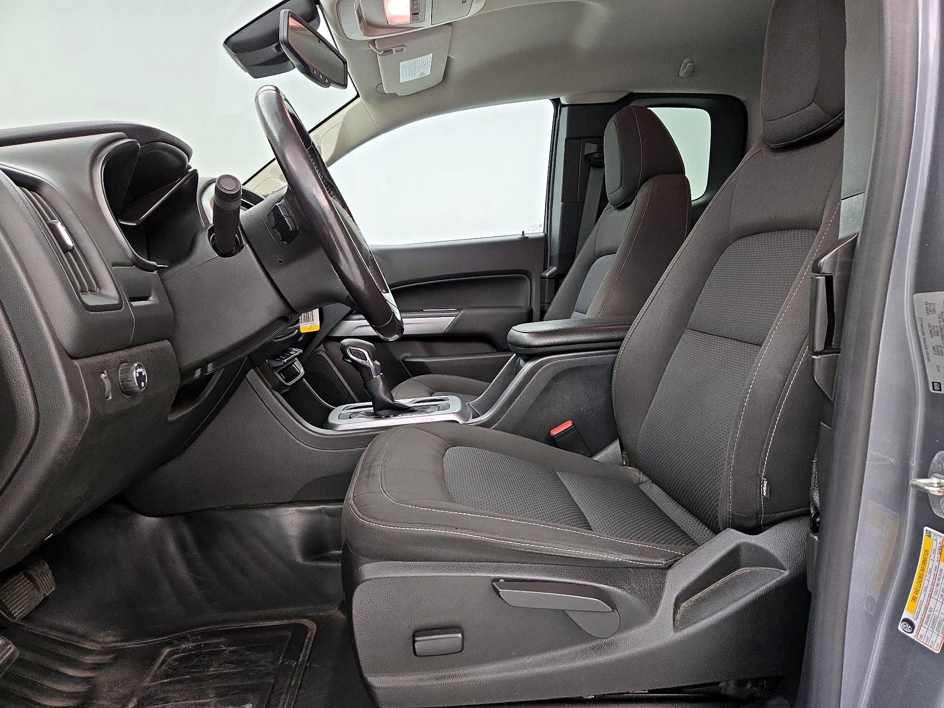 Thumbnail: 2022 Chevrolet Colorado - 11
