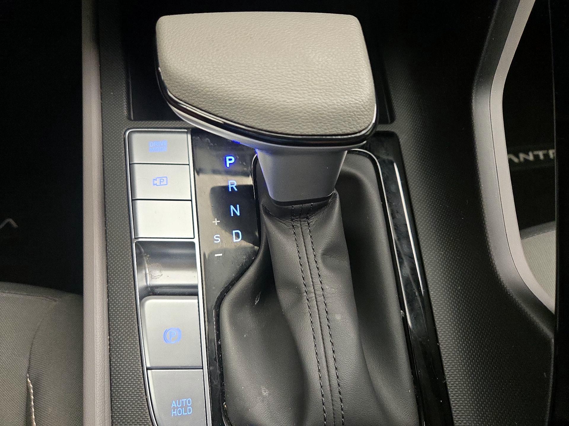 Thumbnail: 2023 Hyundai Elantra - 15
