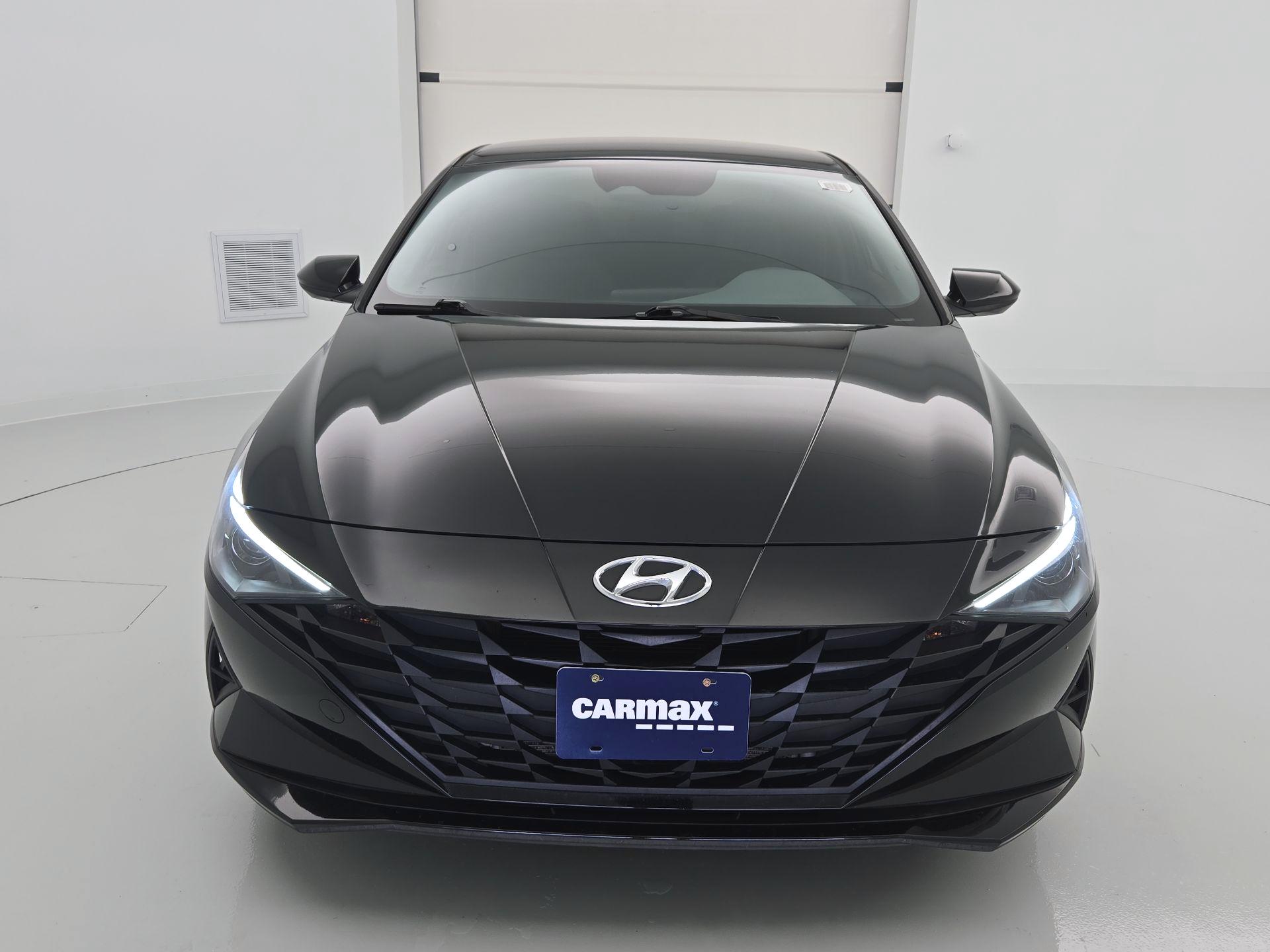 Thumbnail: 2023 Hyundai Elantra - 2