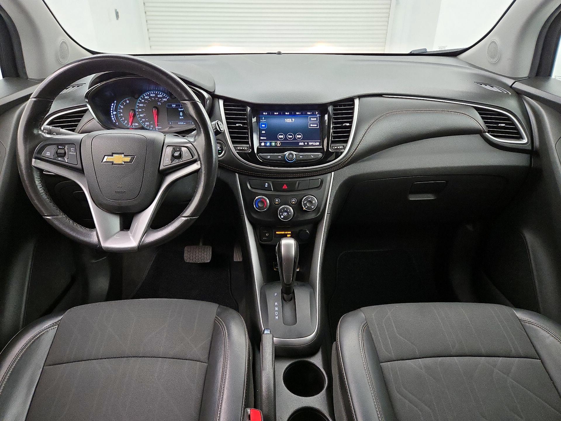 Thumbnail: 2022 Chevrolet Trax - 9