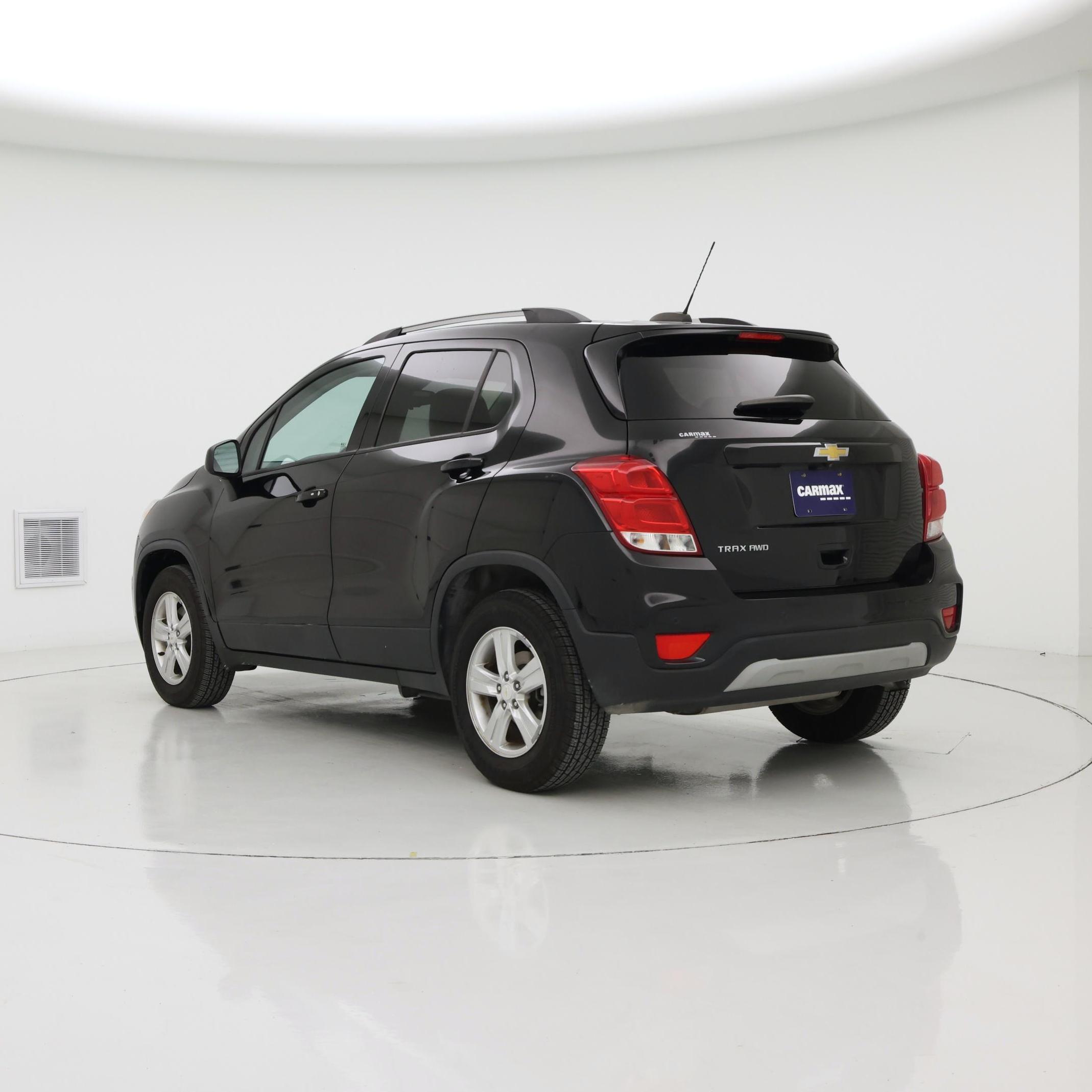 Thumbnail: 2022 Chevrolet Trax - 2