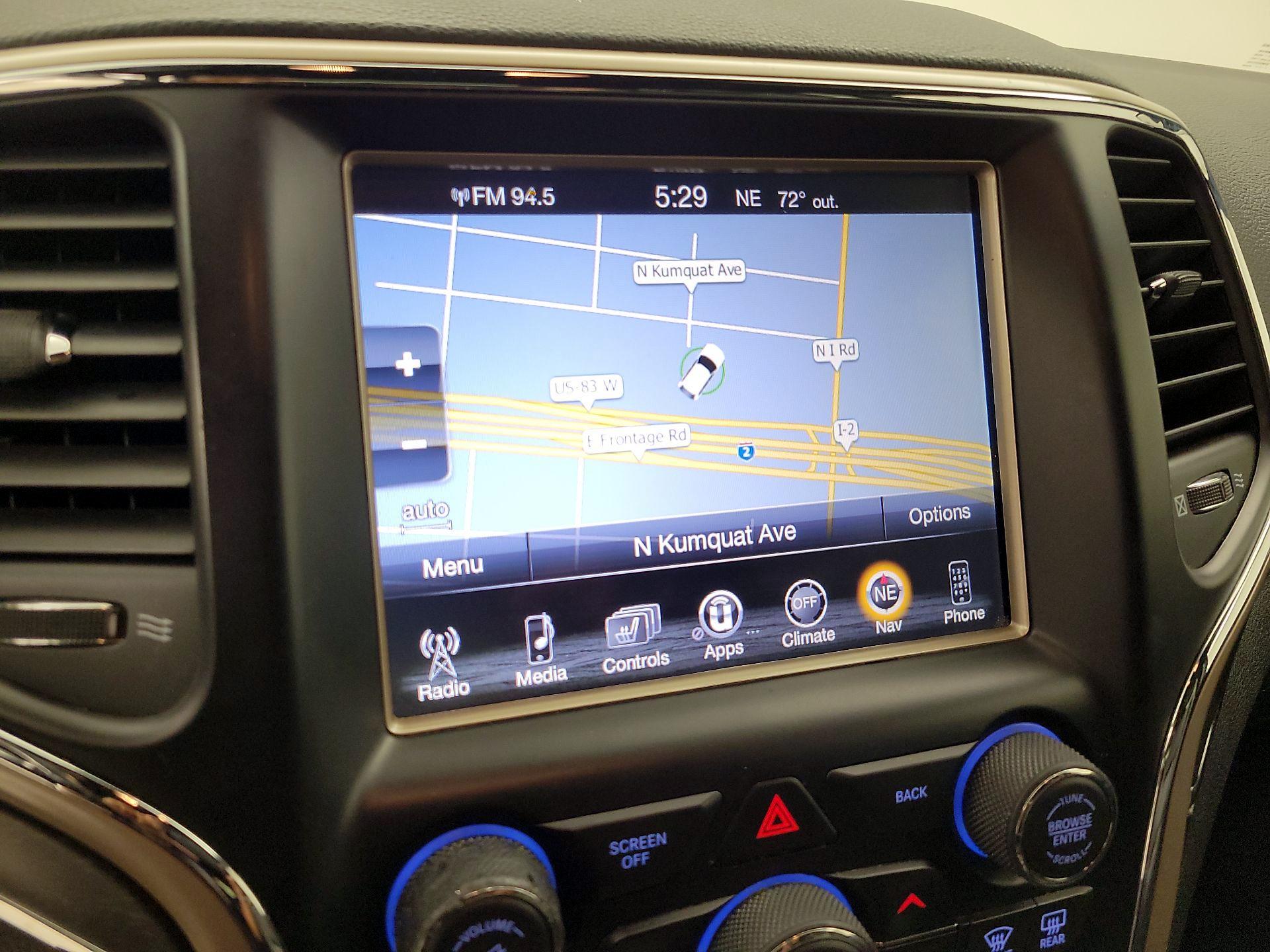 Thumbnail: 2016 Jeep Grand Cherokee - 14