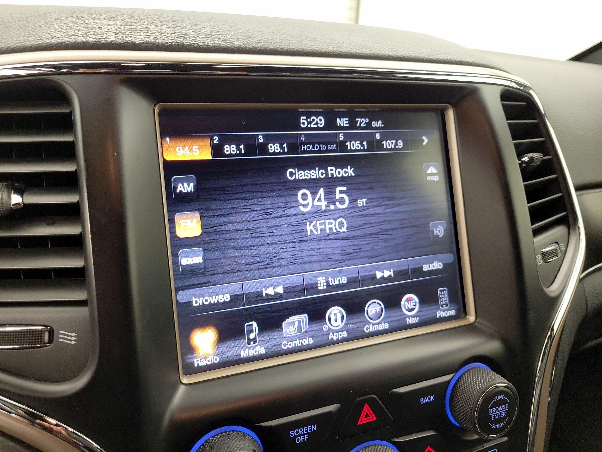 Thumbnail: 2016 Jeep Grand Cherokee - 16