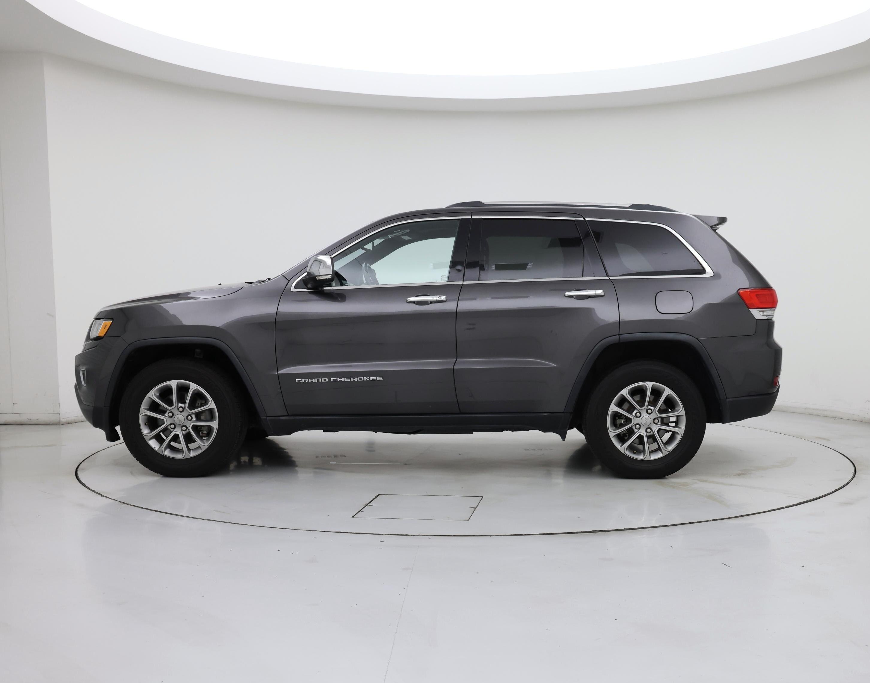 Thumbnail: 2016 Jeep Grand Cherokee - 3