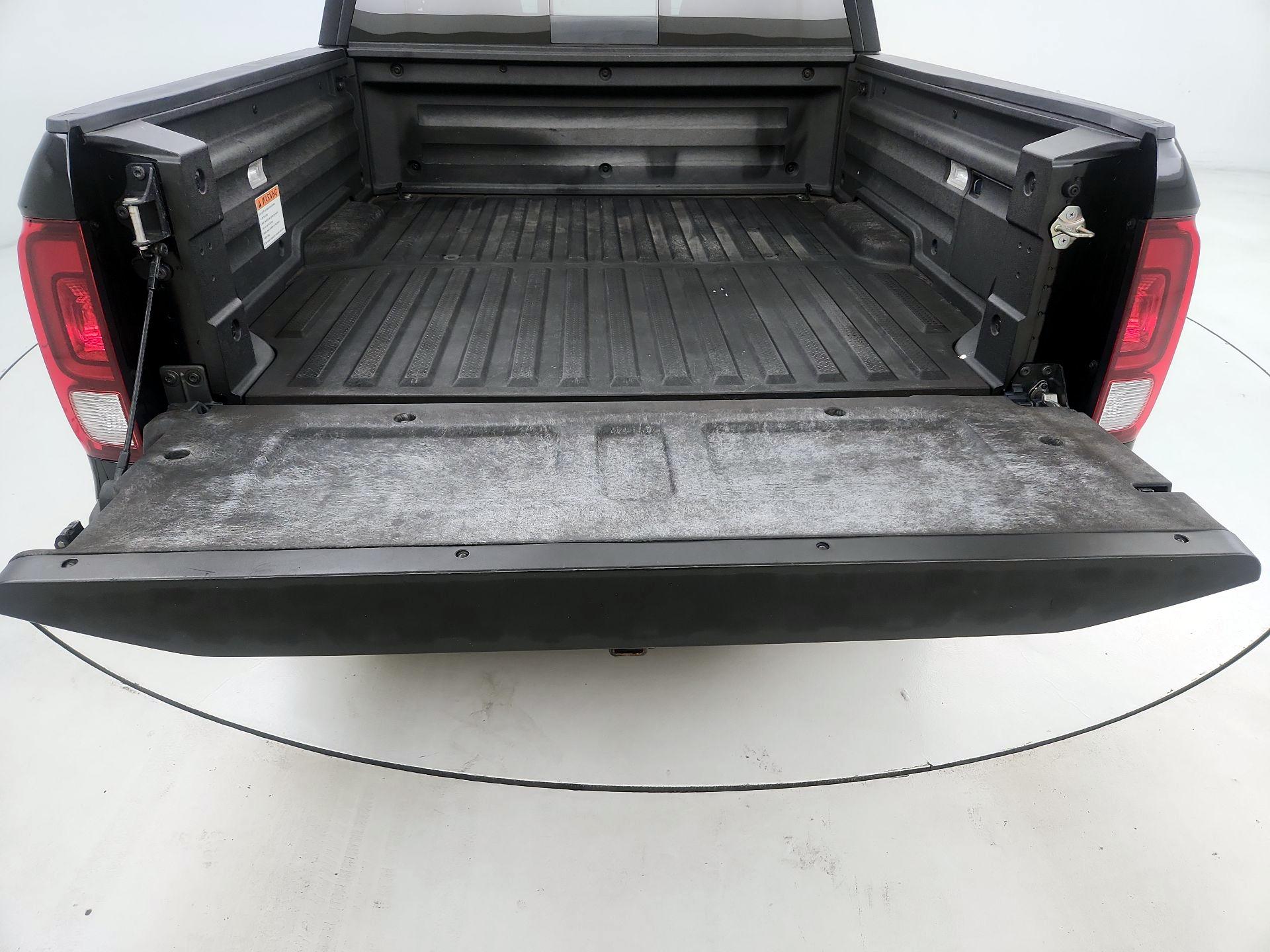 Thumbnail: 2019 Honda Ridgeline - 19