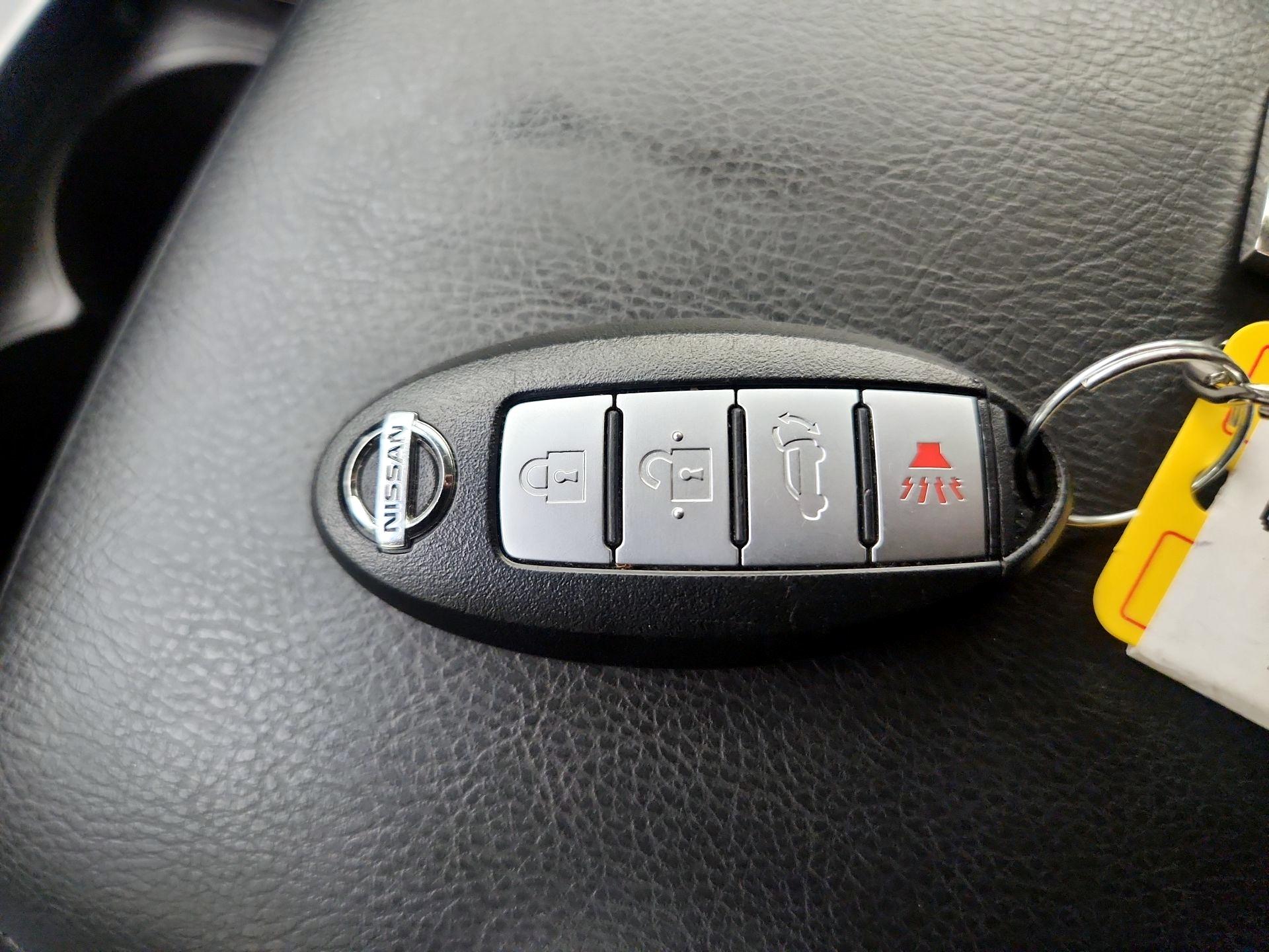 Thumbnail: 2014 Nissan Murano - 18