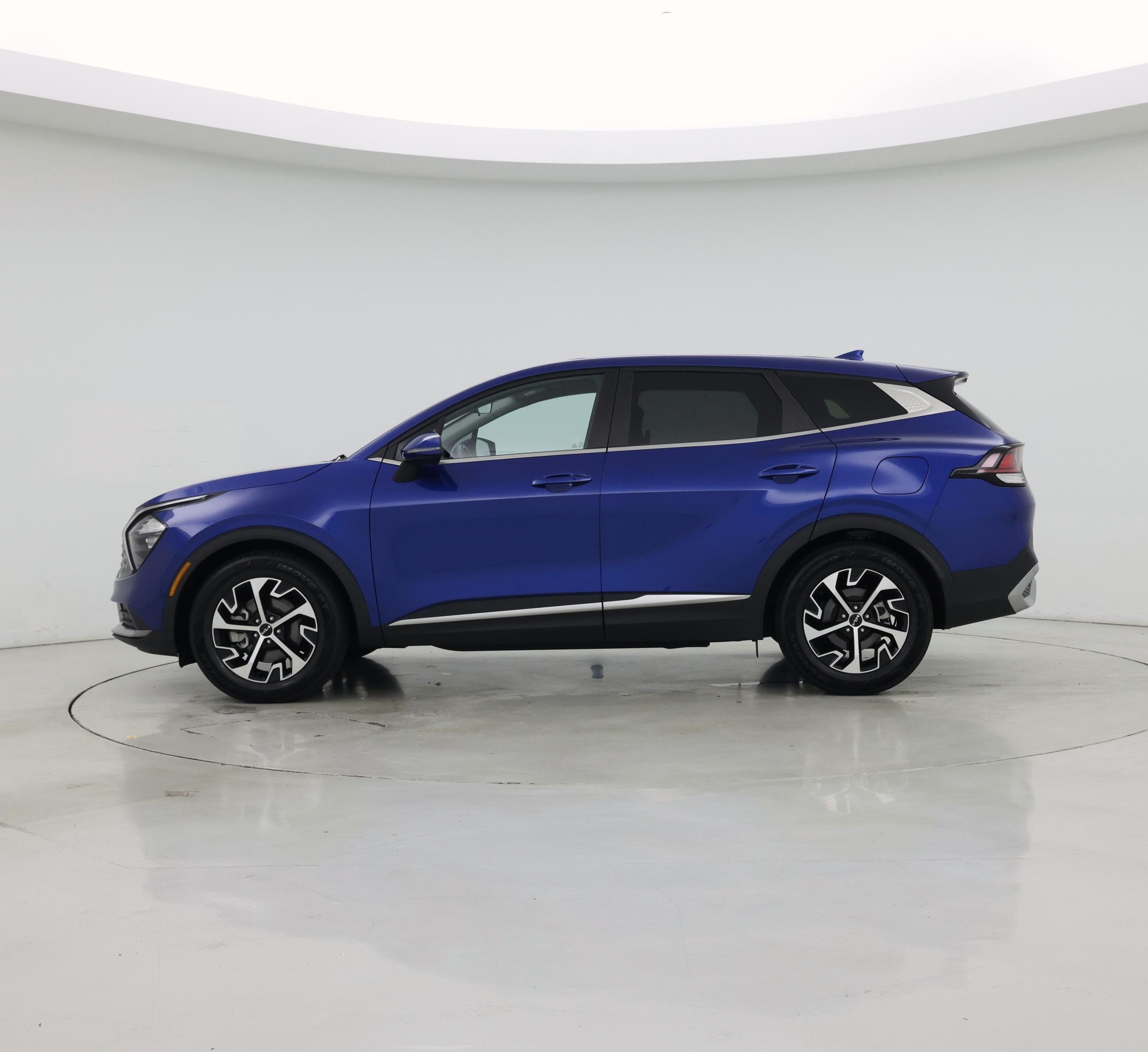 Thumbnail: 2023 Kia Sportage - 3