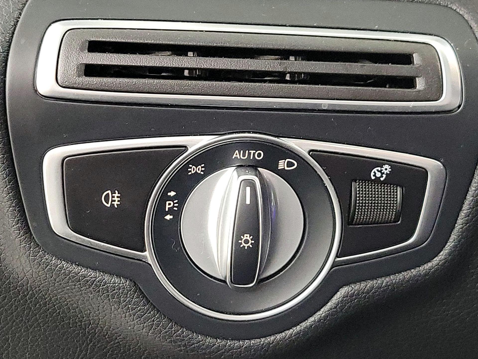 Thumbnail: 2021 Mercedes-Benz C-Class - 13