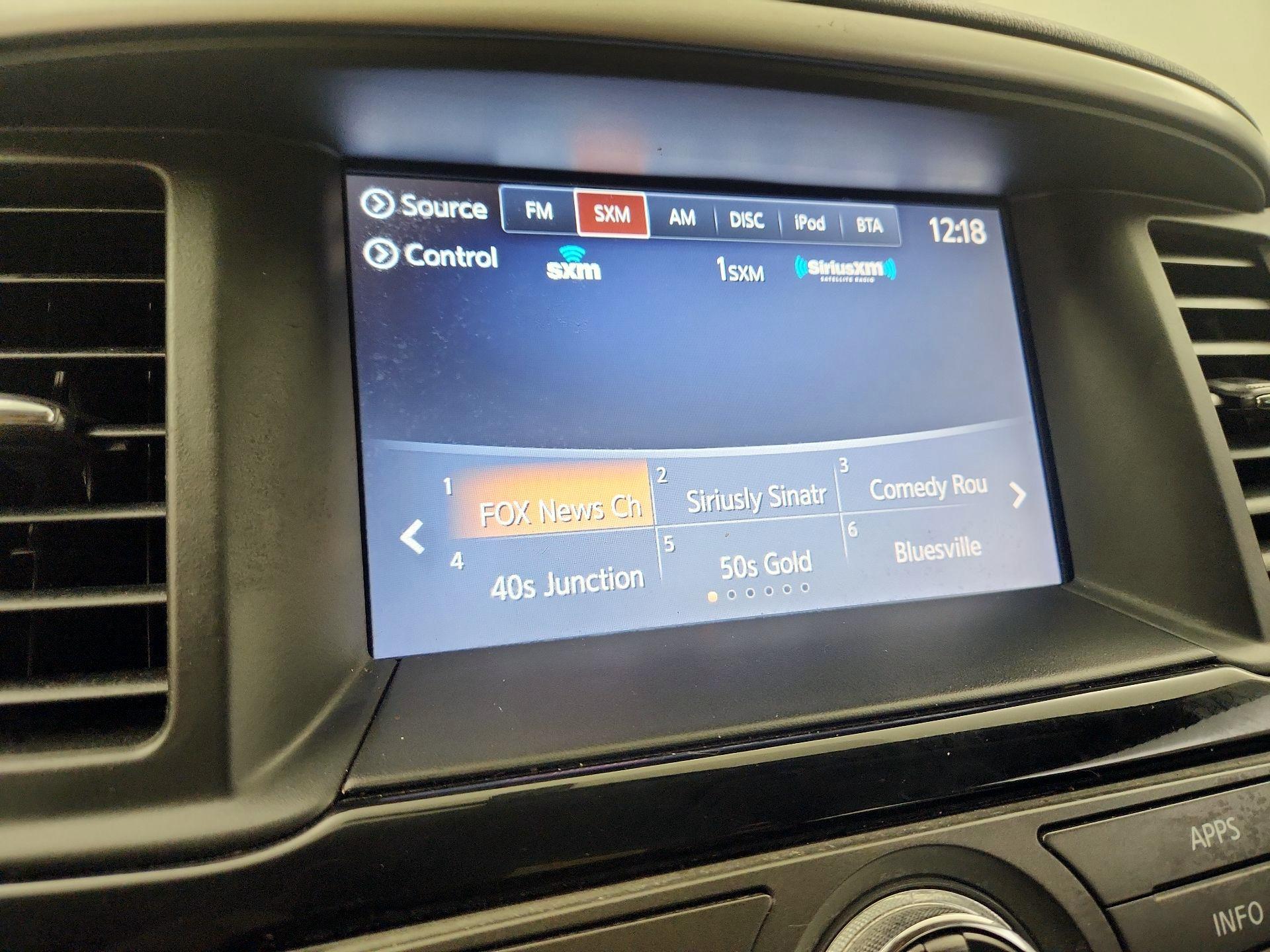 Thumbnail: 2018 Nissan Pathfinder - 15
