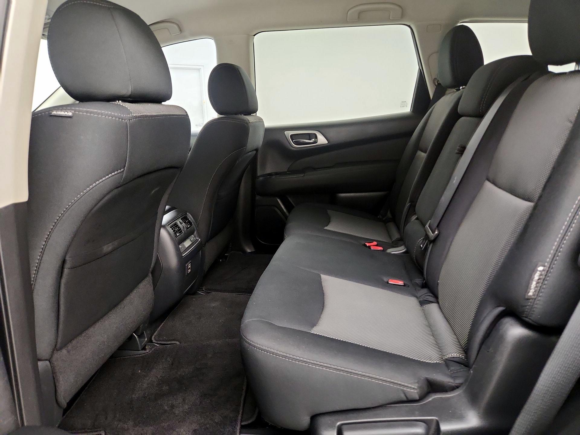 Thumbnail: 2018 Nissan Pathfinder - 19