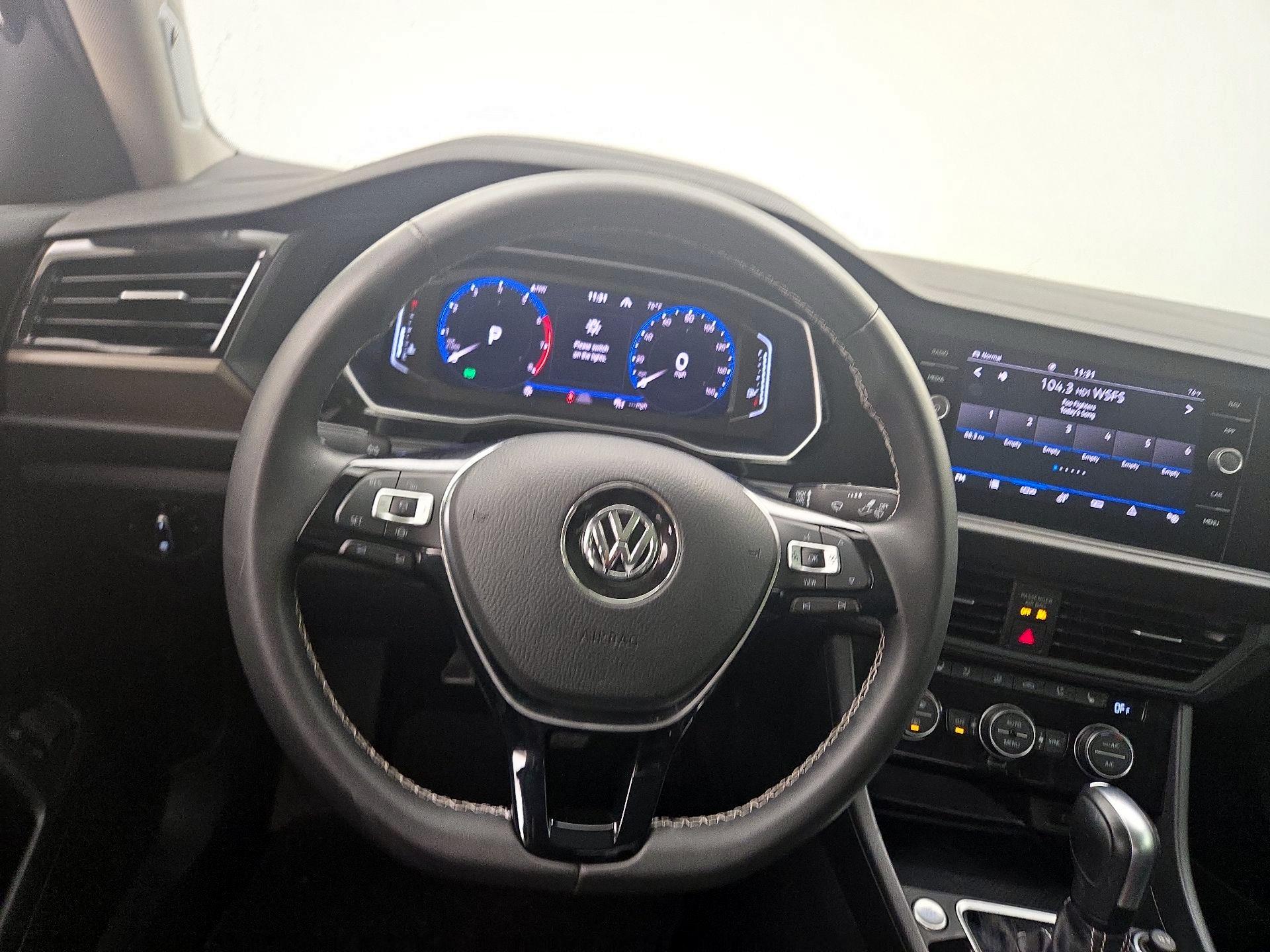 Thumbnail: 2021 Volkswagen Jetta - 10