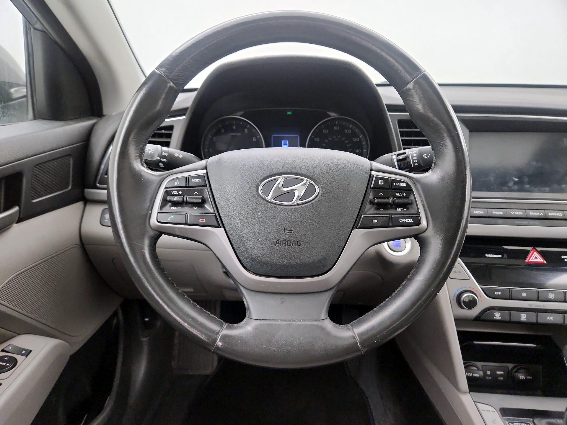 Thumbnail: 2018 Hyundai Elantra - 10