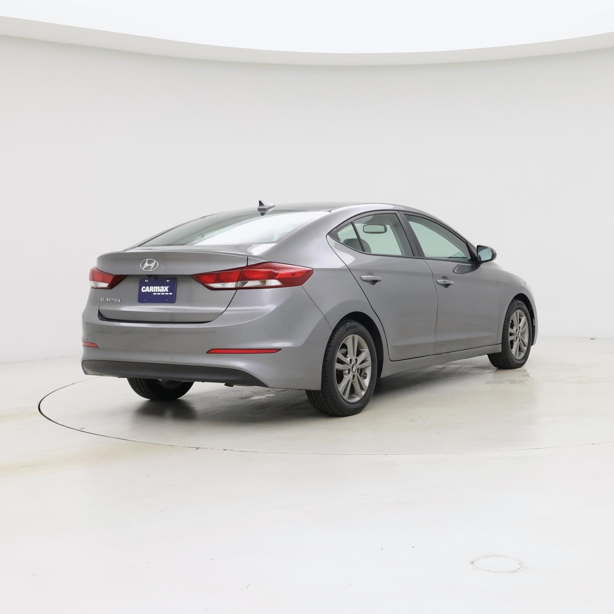 Thumbnail: 2018 Hyundai Elantra - 8