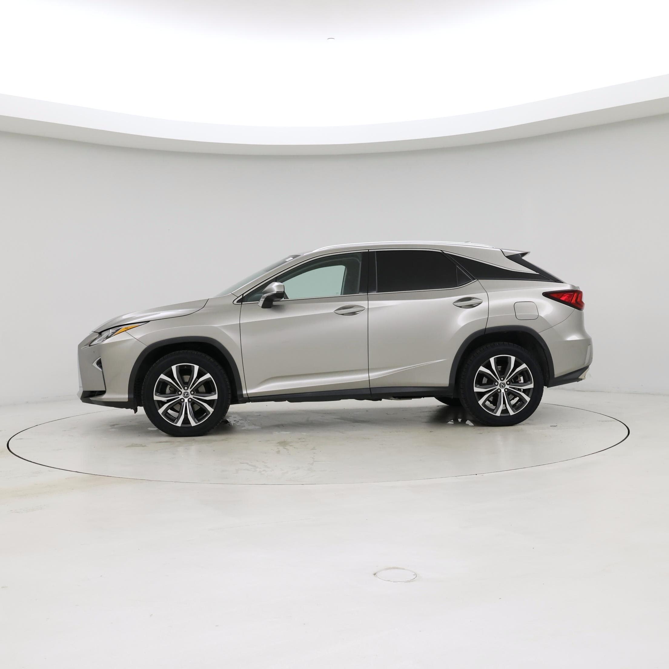 Thumbnail: 2019 Lexus RX - 3