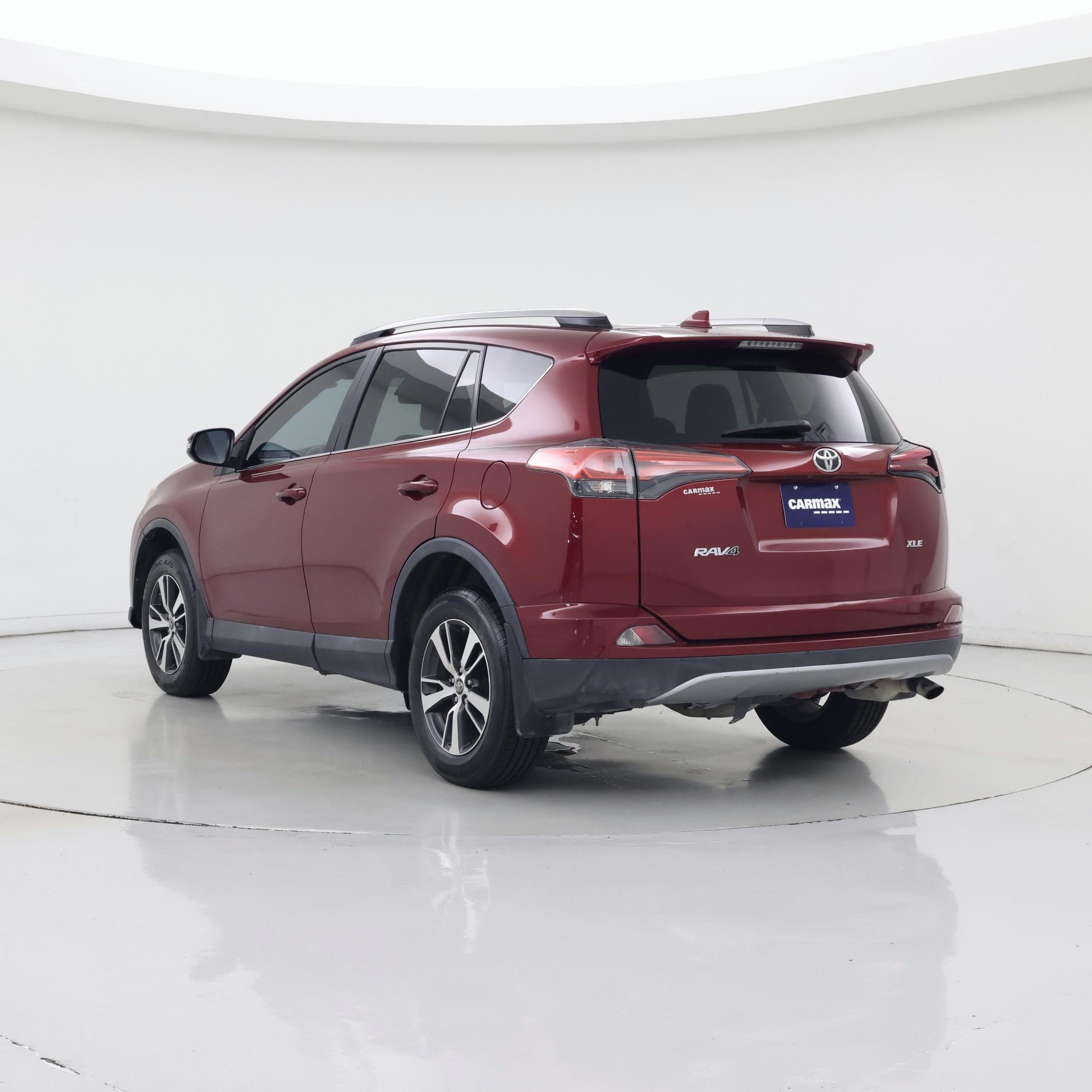 Thumbnail: 2018 Toyota RAV4 - 2