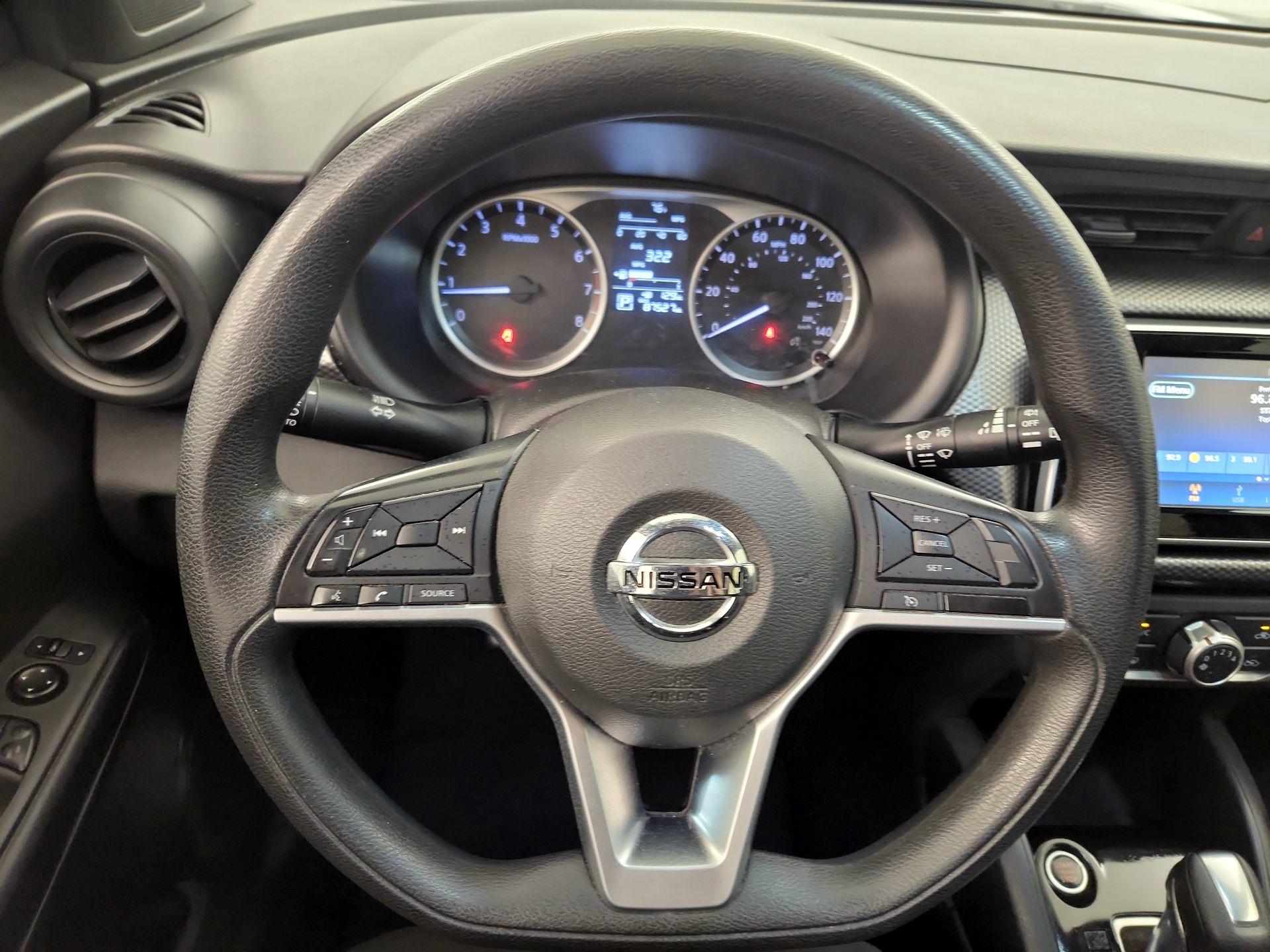 Thumbnail: 2020 Nissan Kicks - 10