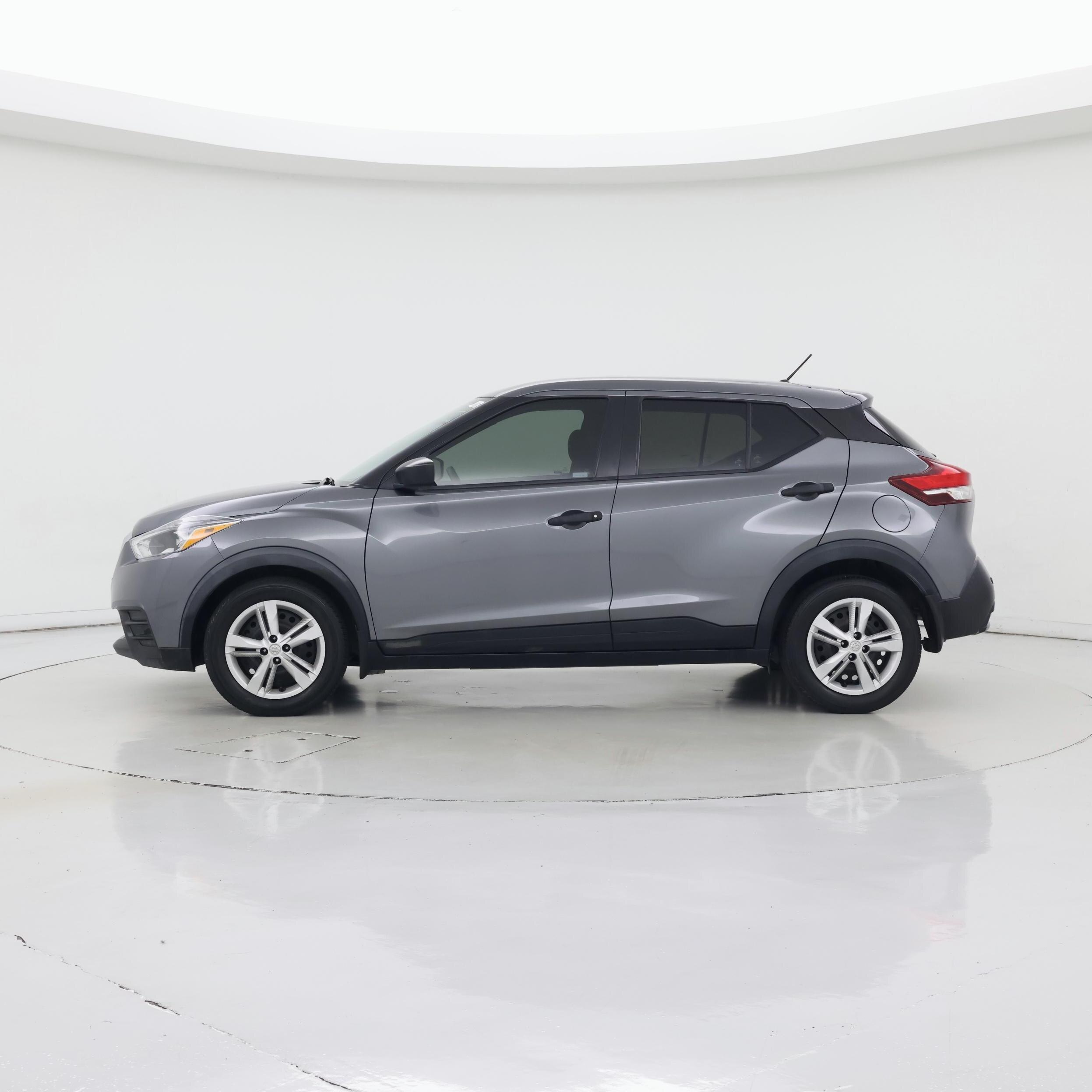 Thumbnail: 2020 Nissan Kicks - 3