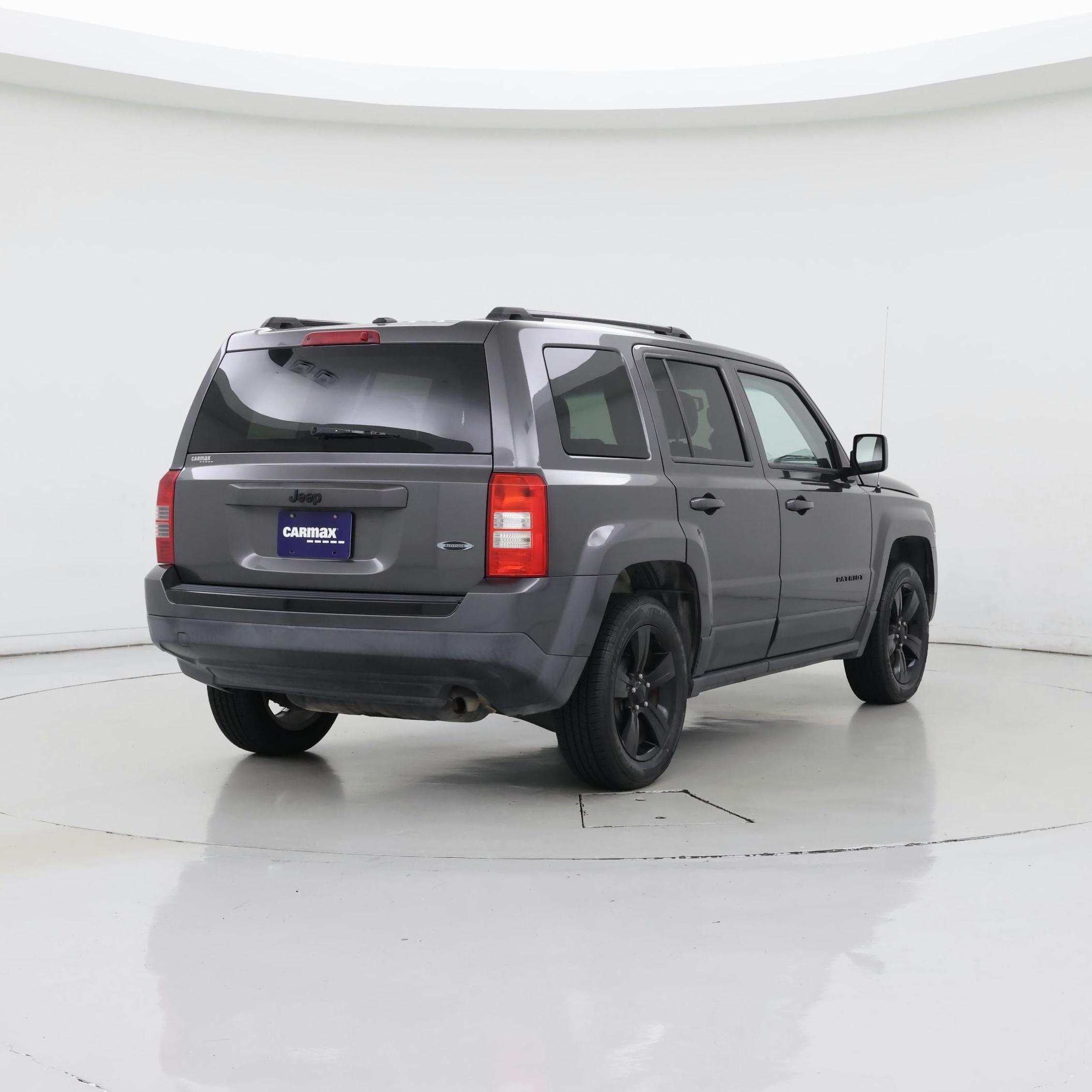 Thumbnail: 2015 Jeep Patriot - 8