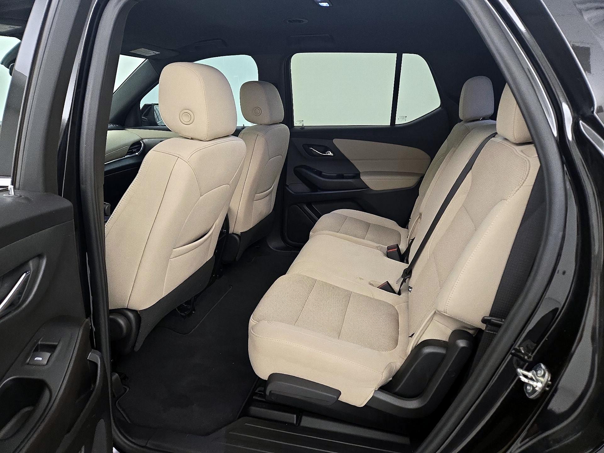 Thumbnail: 2023 Chevrolet Traverse - 19