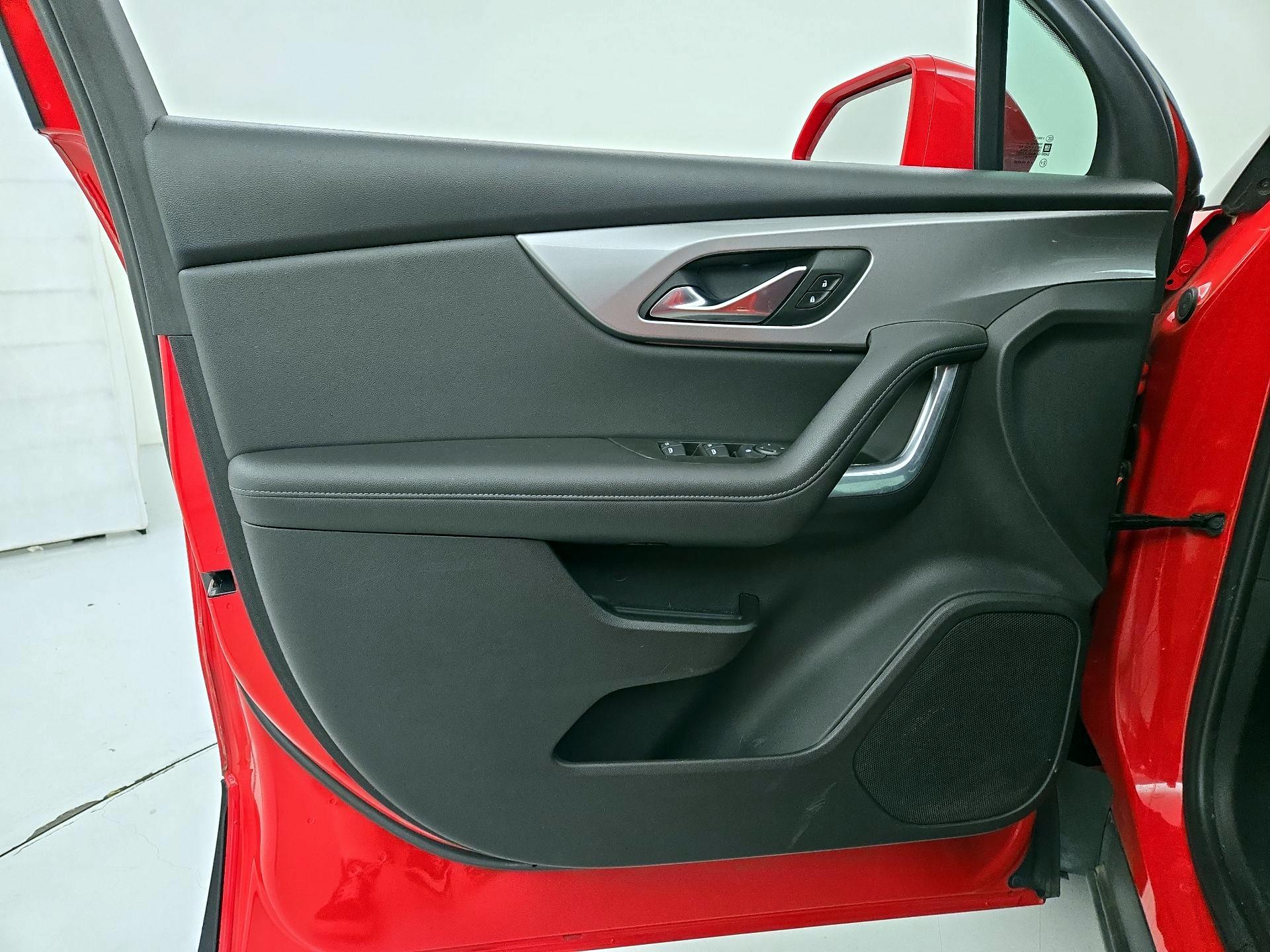 Thumbnail: 2020 Chevrolet Blazer - 12
