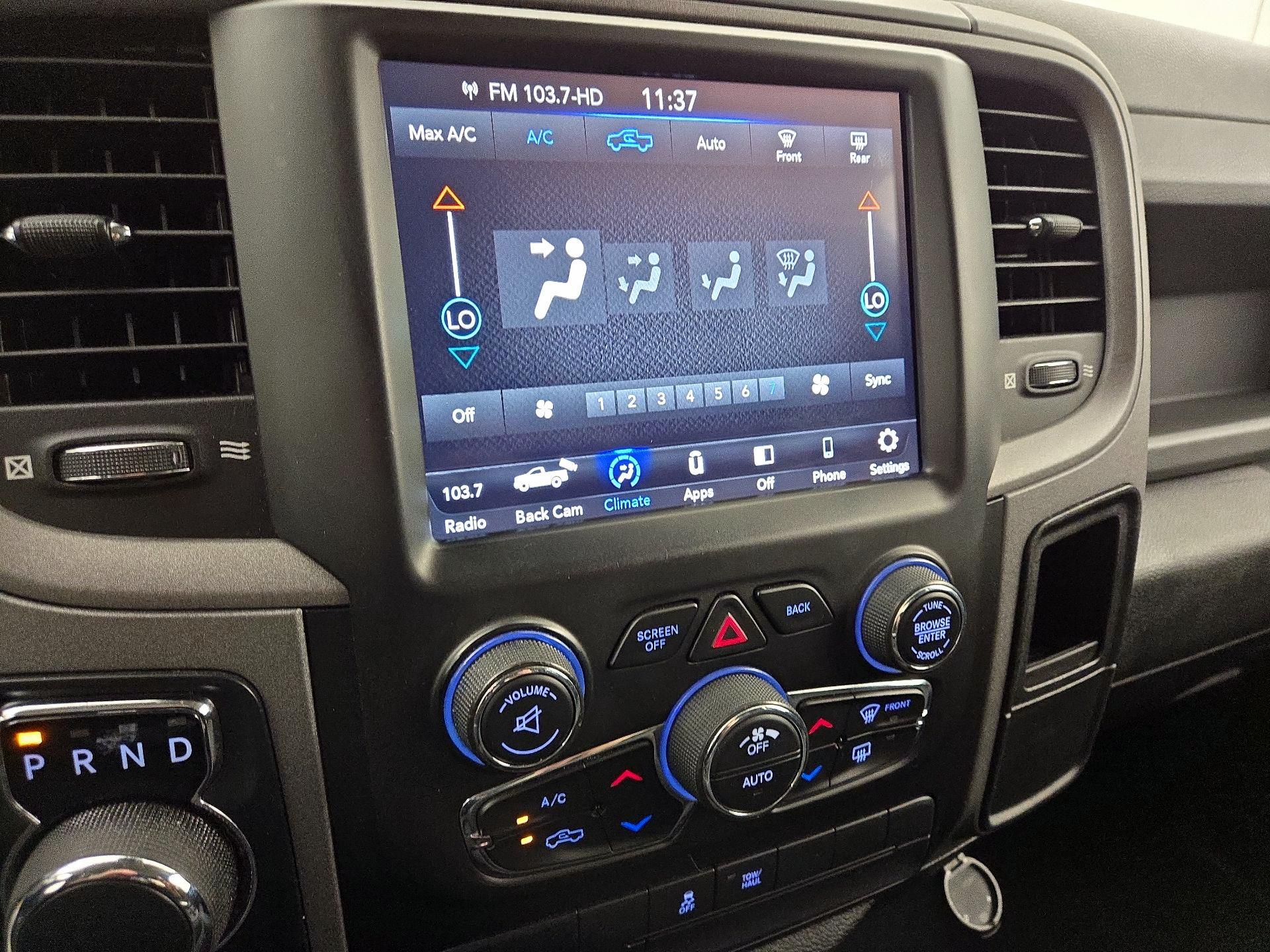 Thumbnail: 2019 RAM 1500 Classic - 16