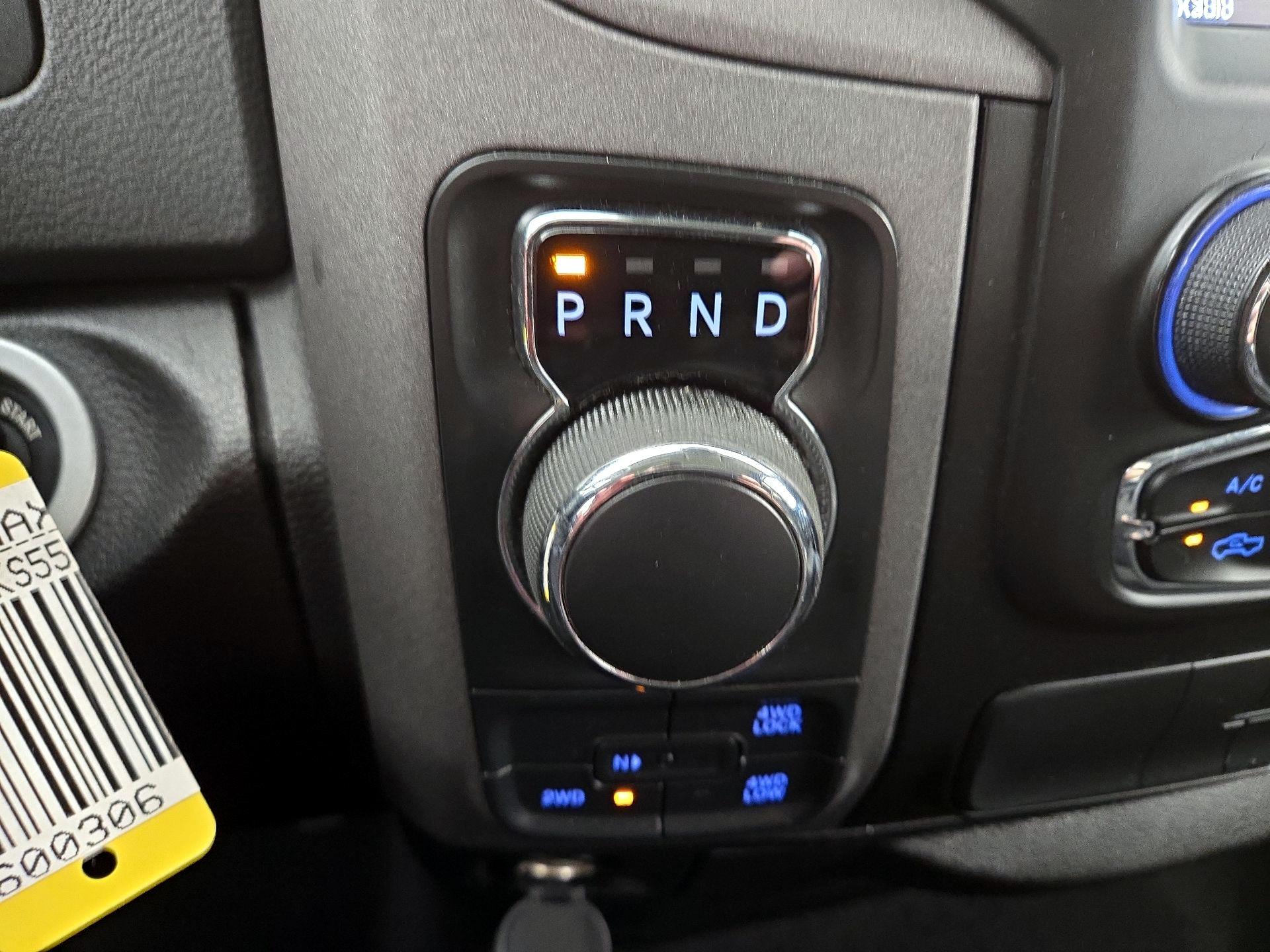 Thumbnail: 2019 RAM 1500 Classic - 17
