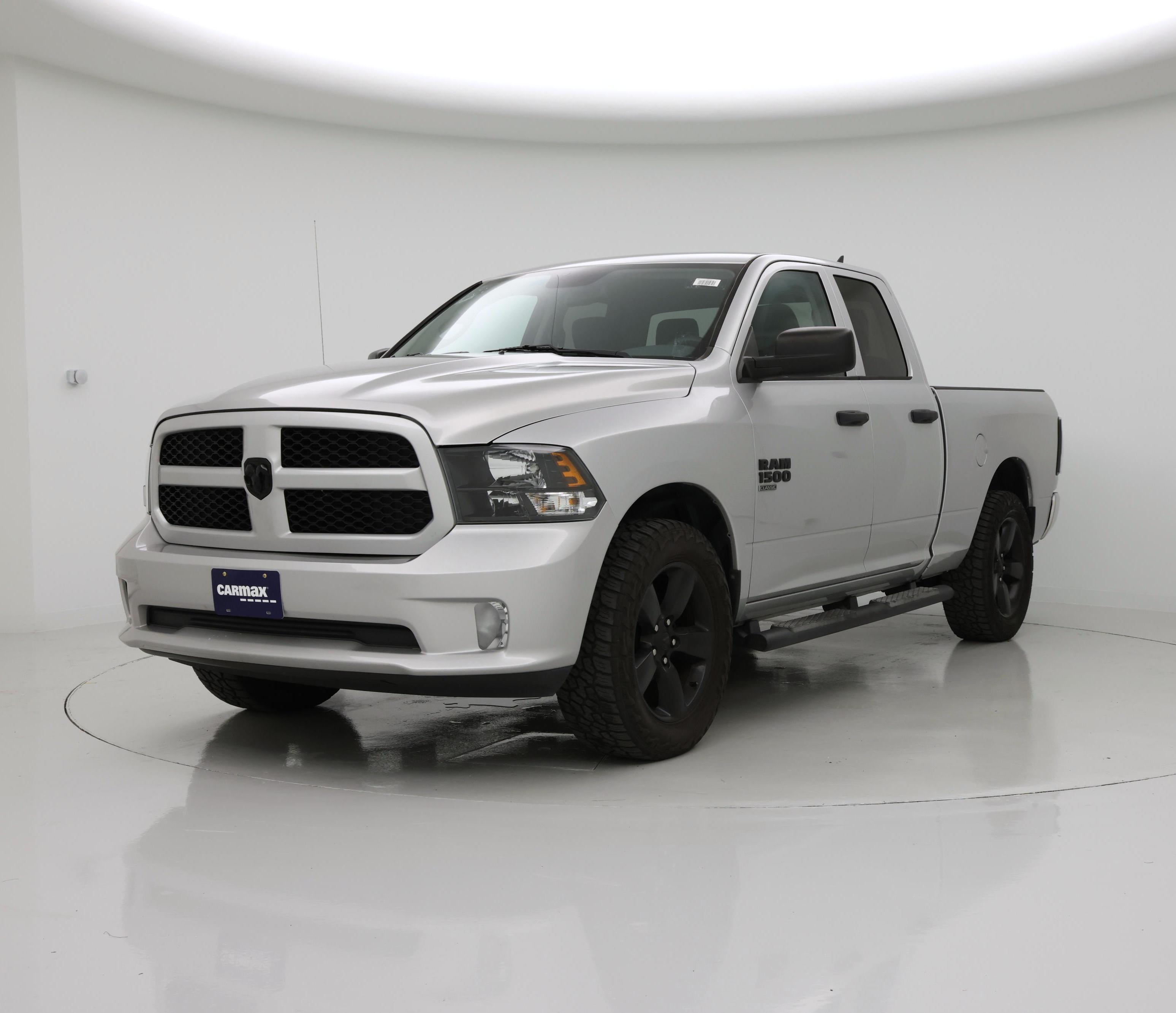 Thumbnail: 2019 RAM 1500 Classic - 4