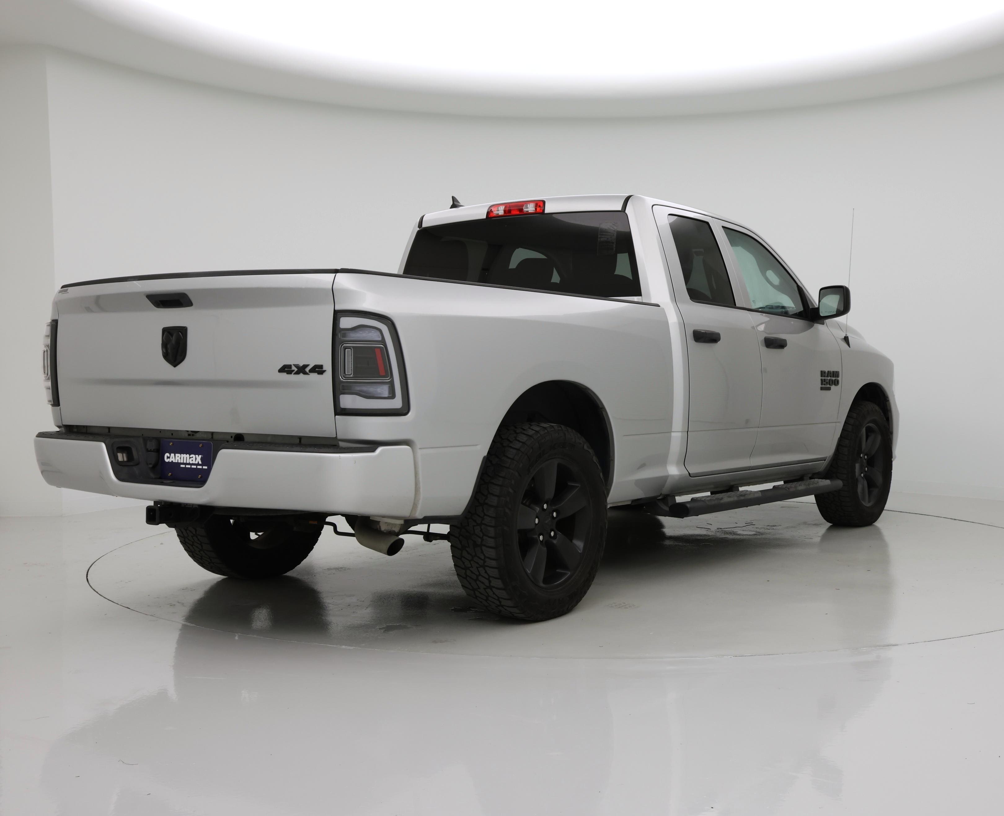 Thumbnail: 2019 RAM 1500 Classic - 8