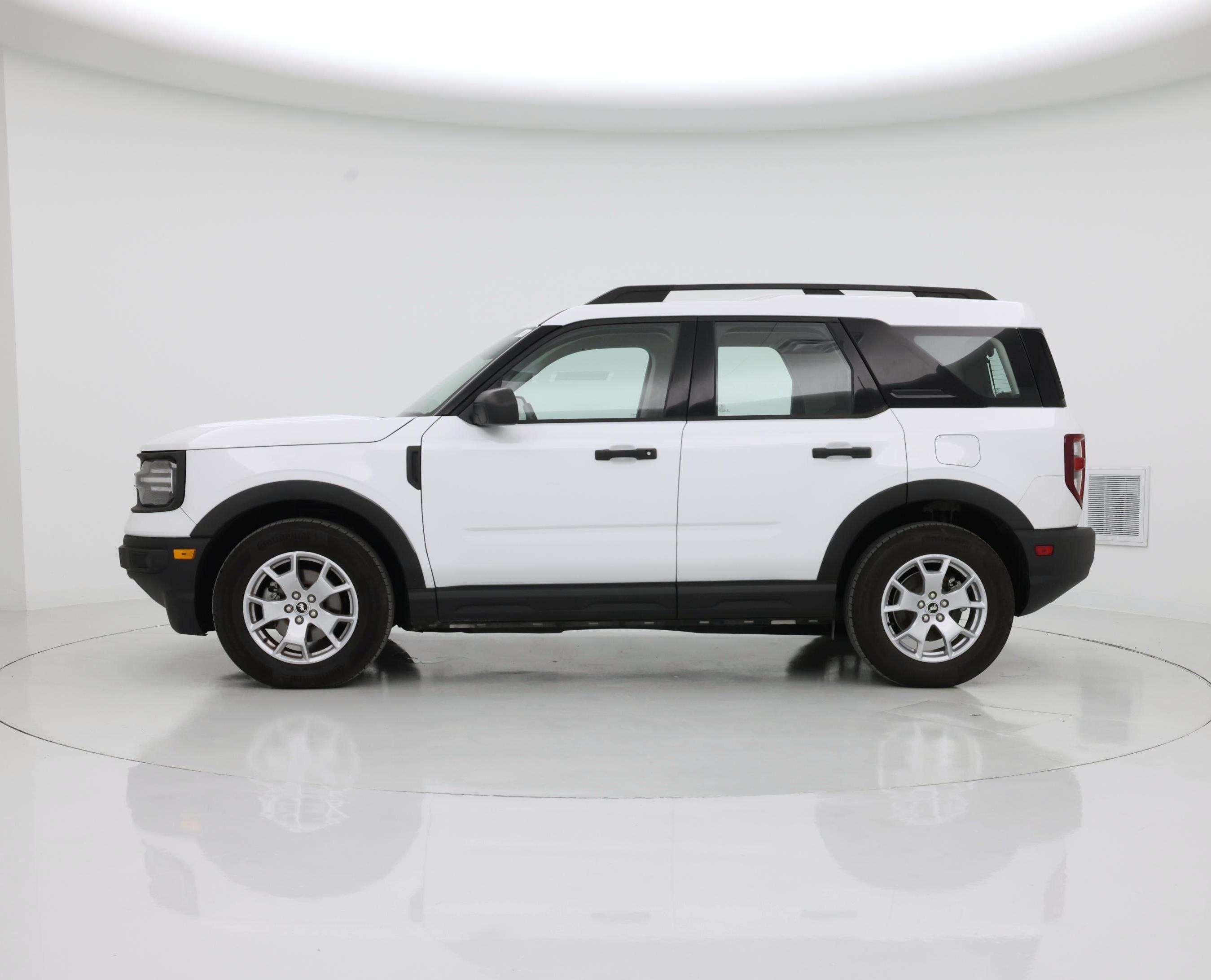 Thumbnail: 2021 Ford Bronco Sport - 3