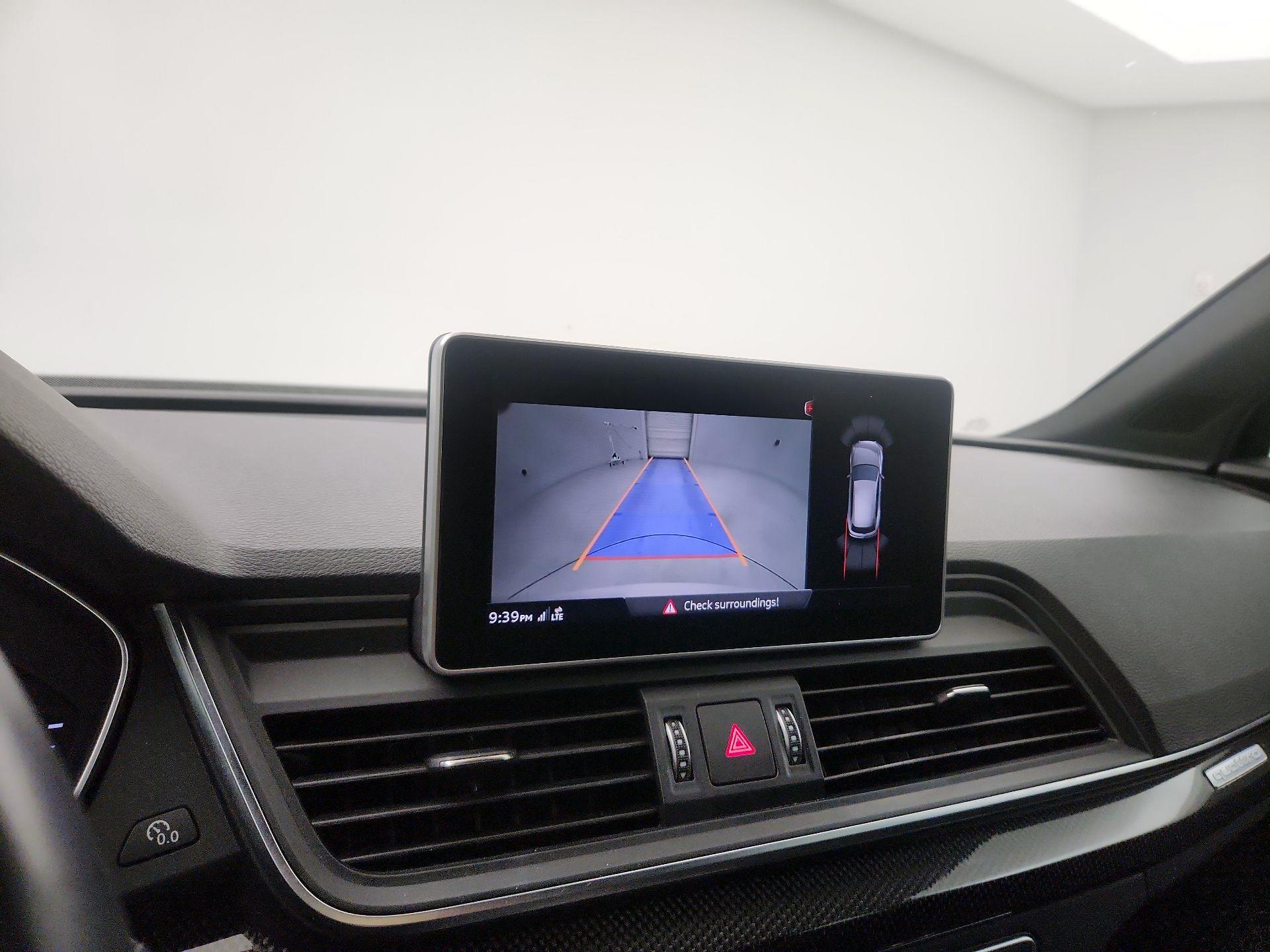 Thumbnail: 2019 Audi SQ5 - 14