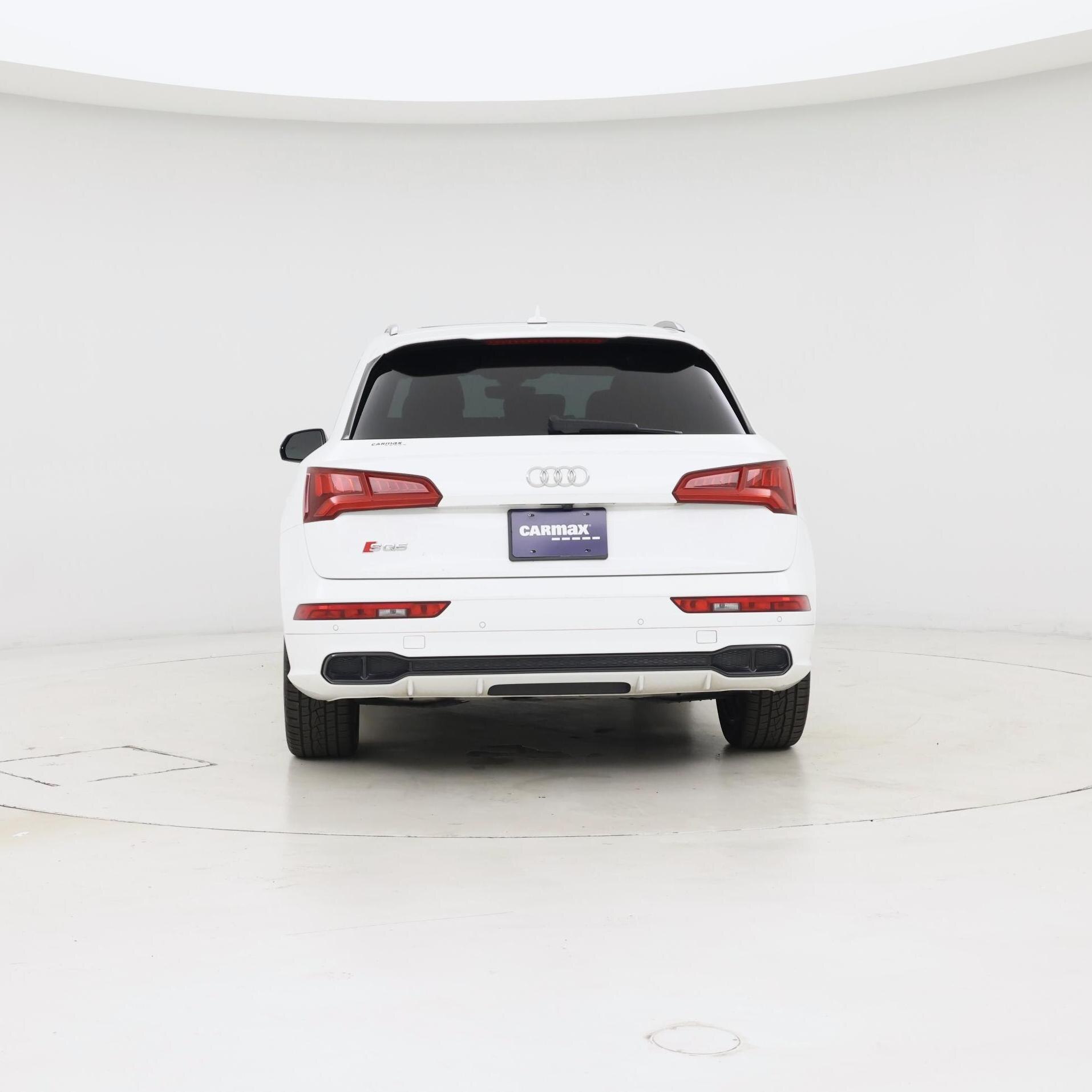 Thumbnail: 2019 Audi SQ5 - 6