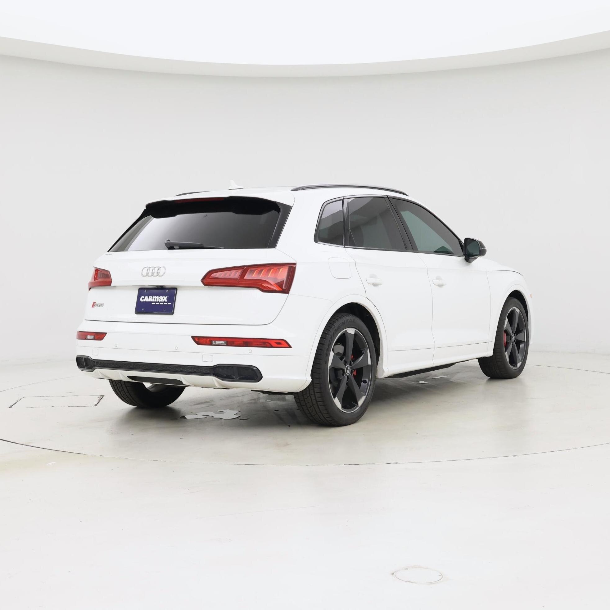 Thumbnail: 2019 Audi SQ5 - 8