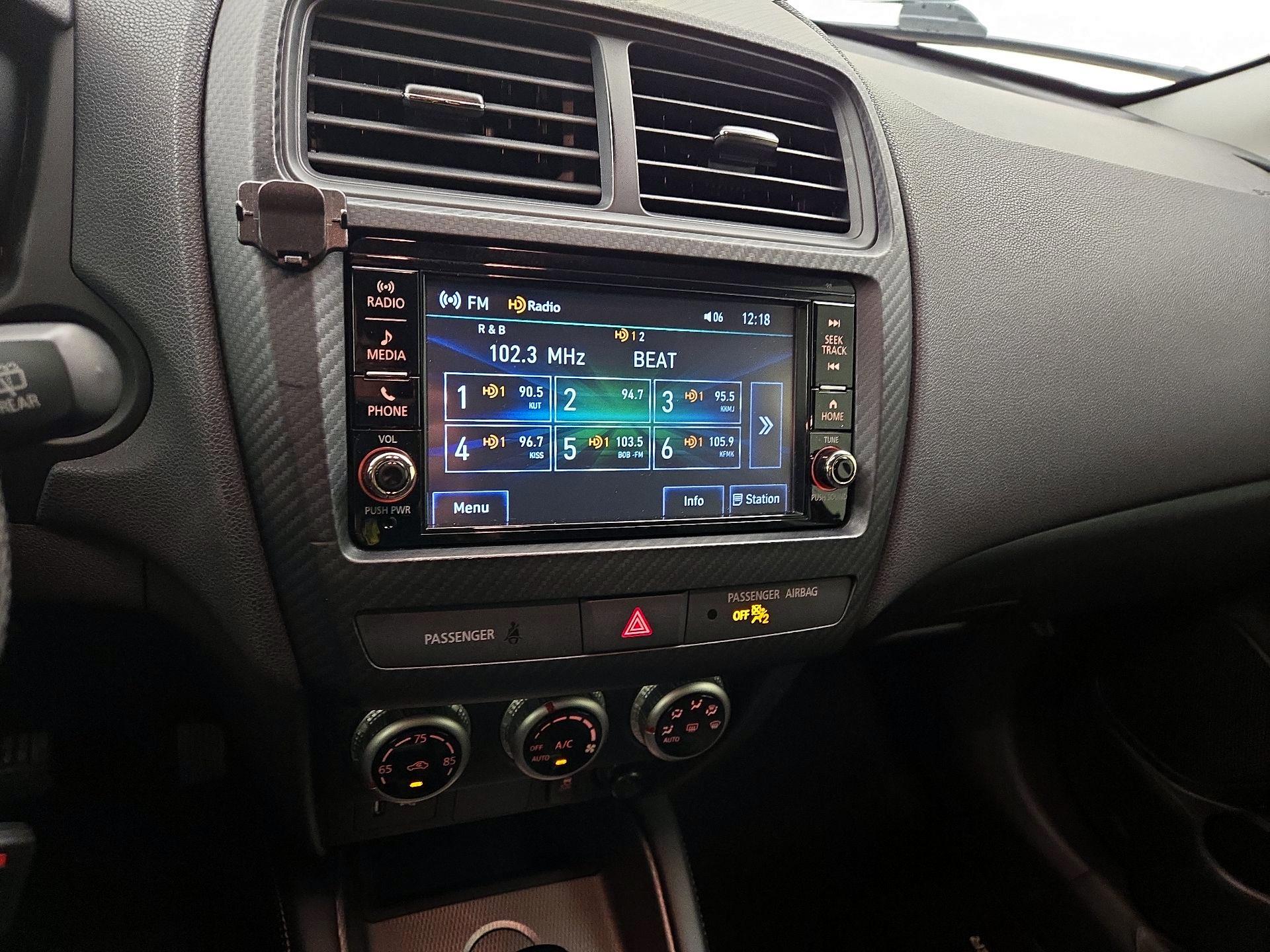 Thumbnail: 2022 Mitsubishi Outlander Sport - 15