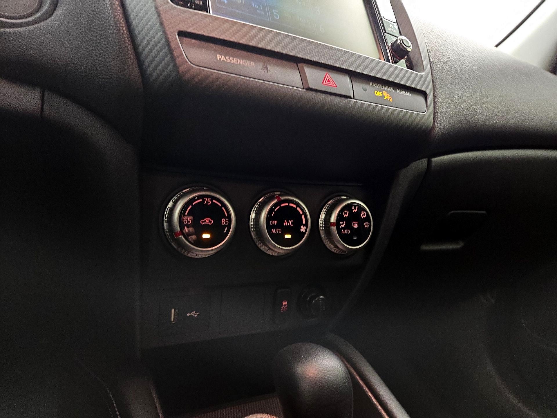 Thumbnail: 2022 Mitsubishi Outlander Sport - 16