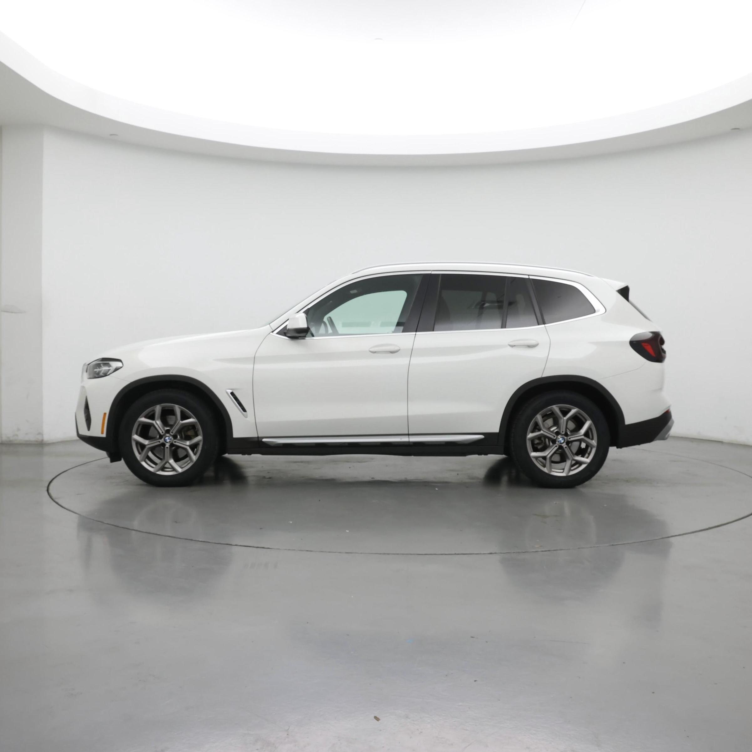Thumbnail: 2023 BMW X3 - 3