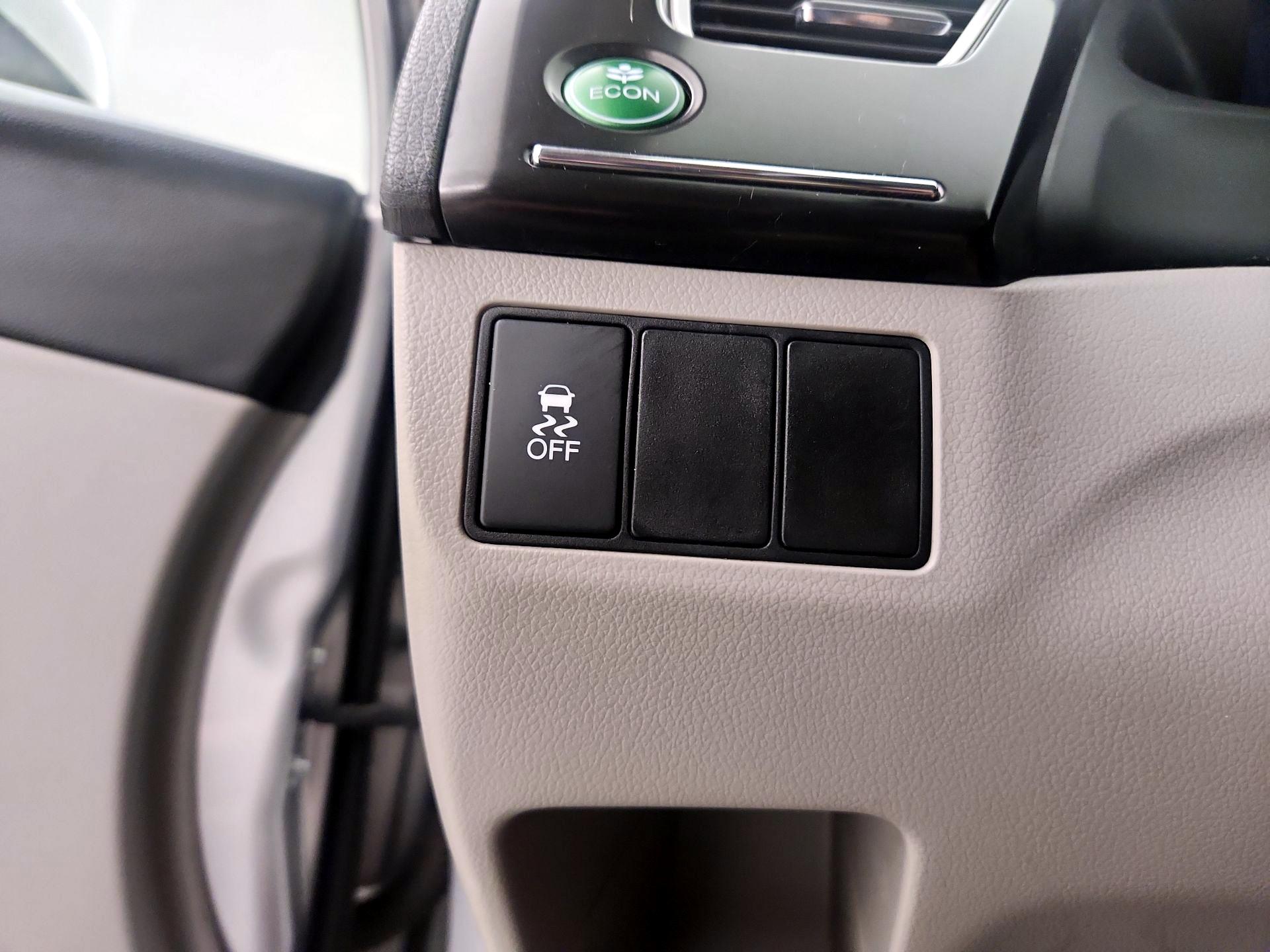 Thumbnail: 2013 Honda Civic - 13