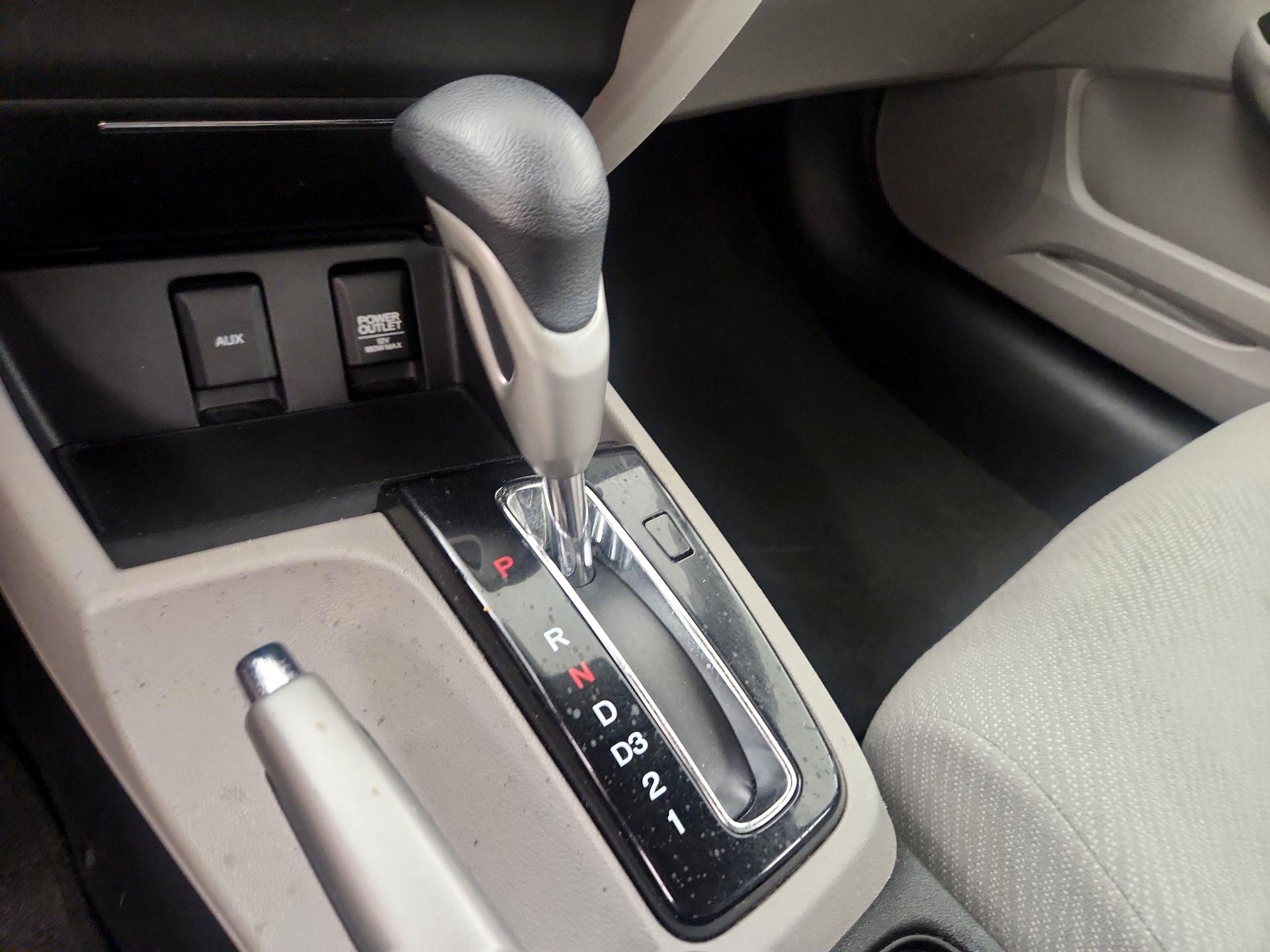Thumbnail: 2013 Honda Civic - 17
