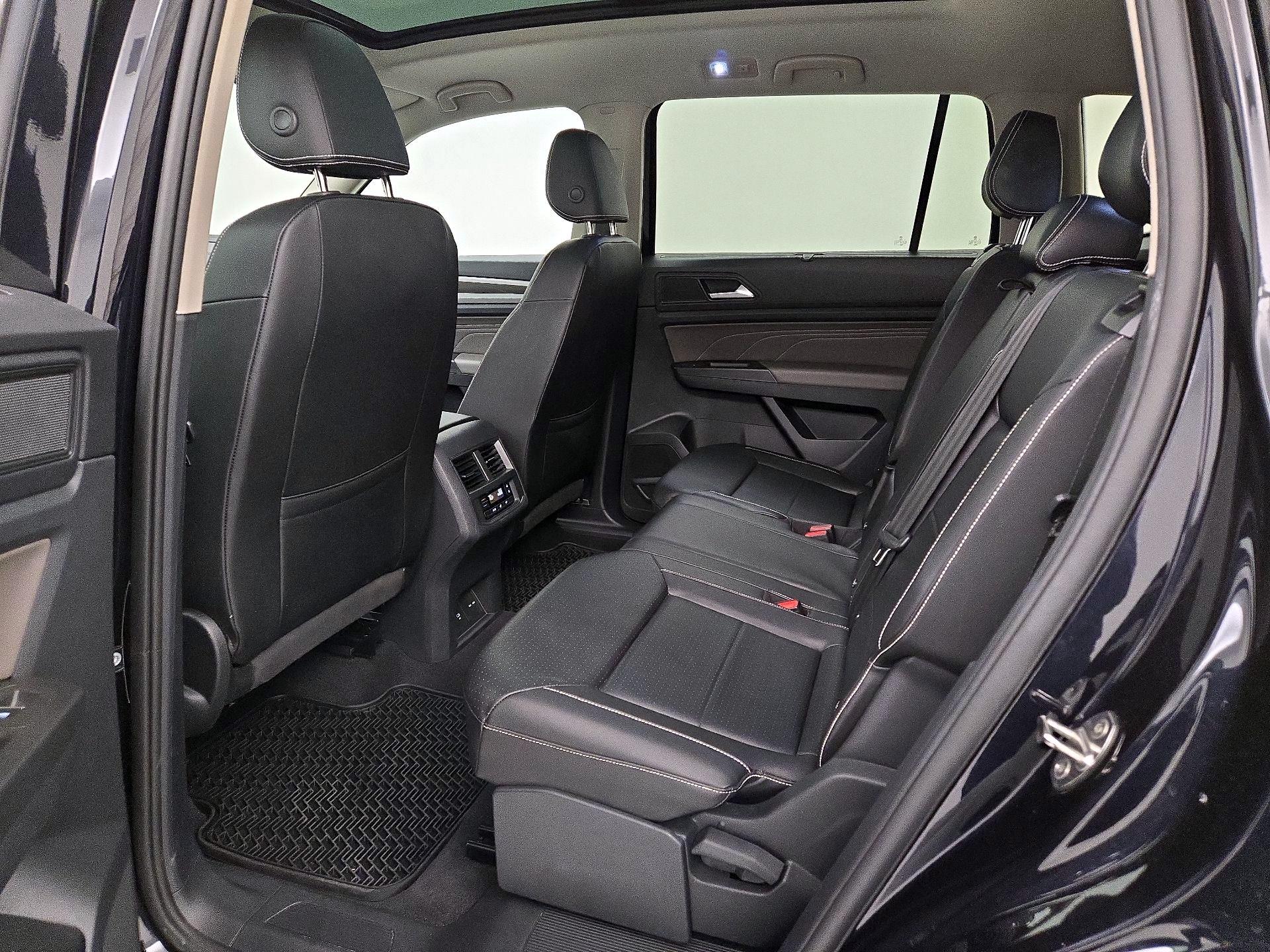 Thumbnail: 2023 Volkswagen Atlas - 20