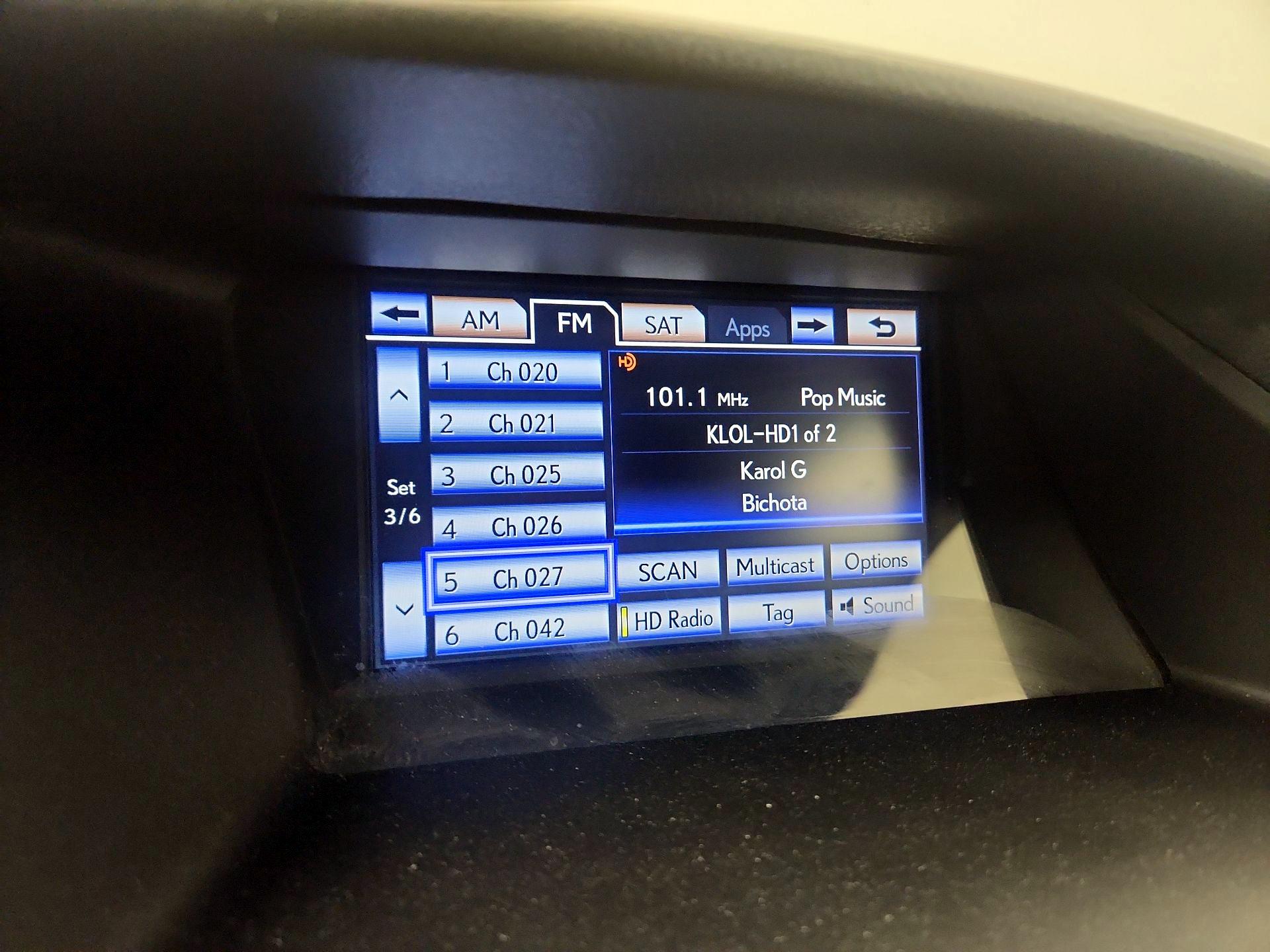 Thumbnail: 2015 Lexus RX - 16