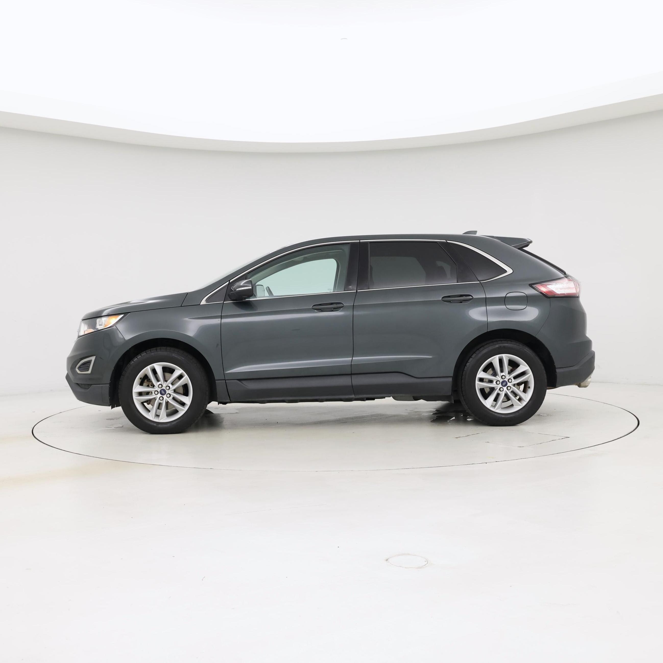 Thumbnail: 2015 Ford Edge - 3