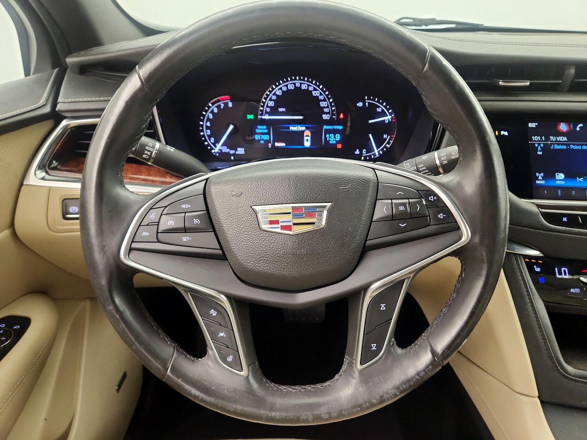 Thumbnail: 2017 Cadillac XT5 - 10