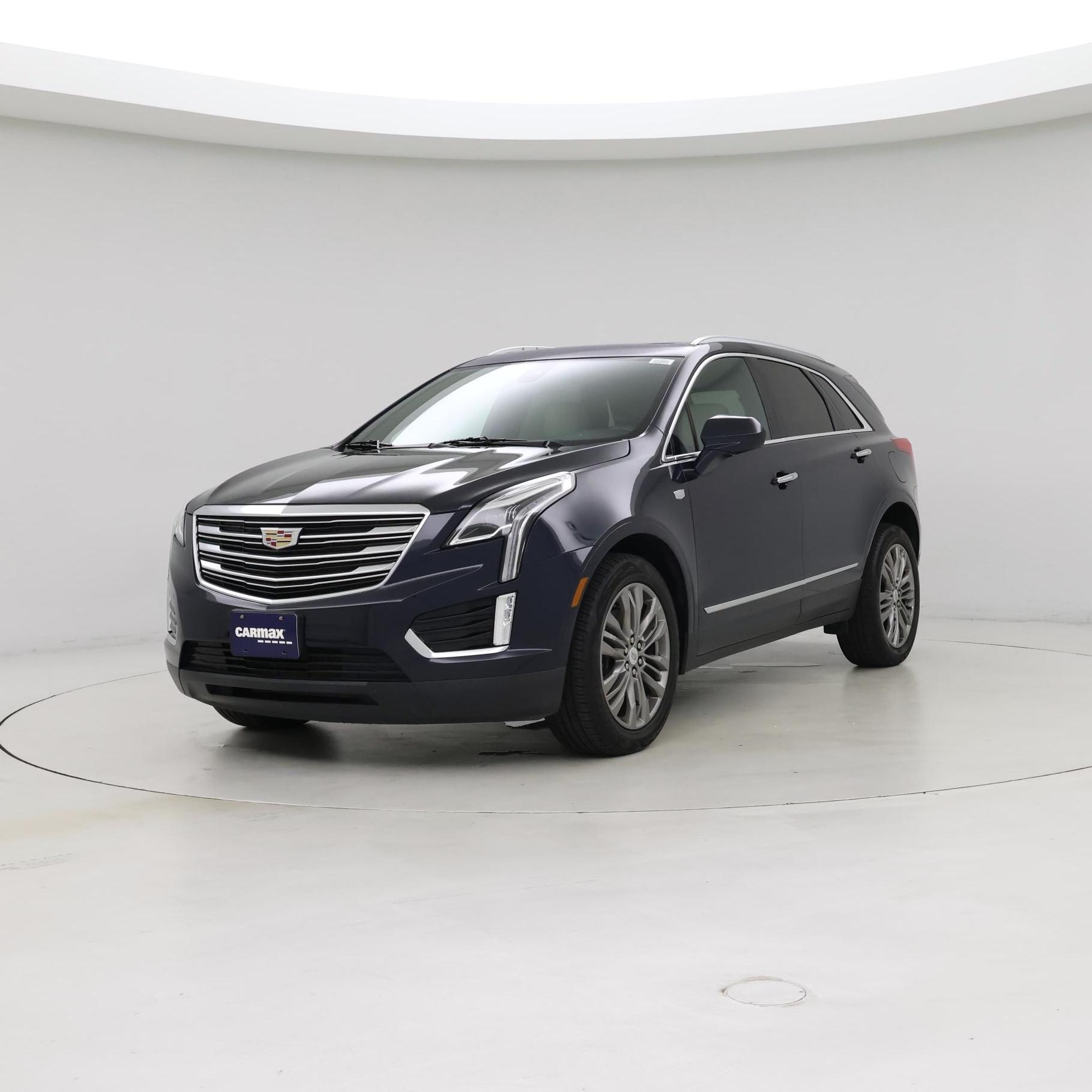 Thumbnail: 2017 Cadillac XT5 - 4