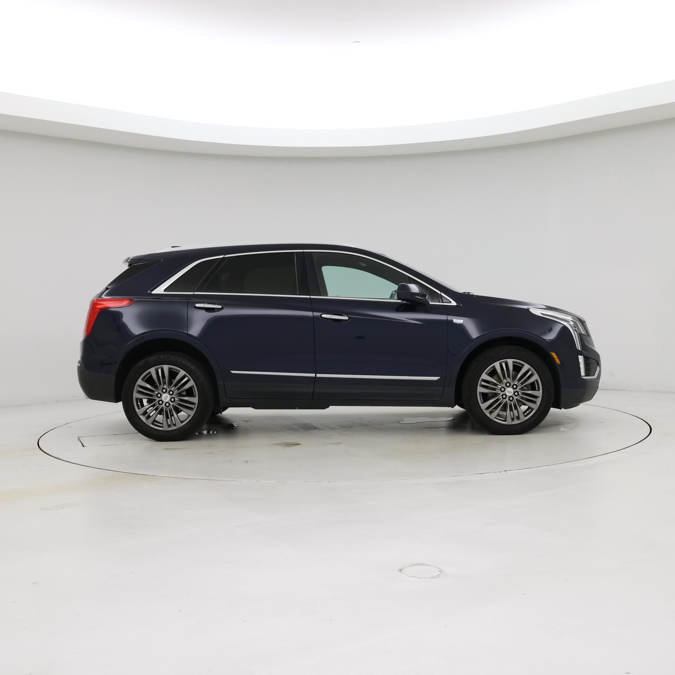 Thumbnail: 2017 Cadillac XT5 - 7