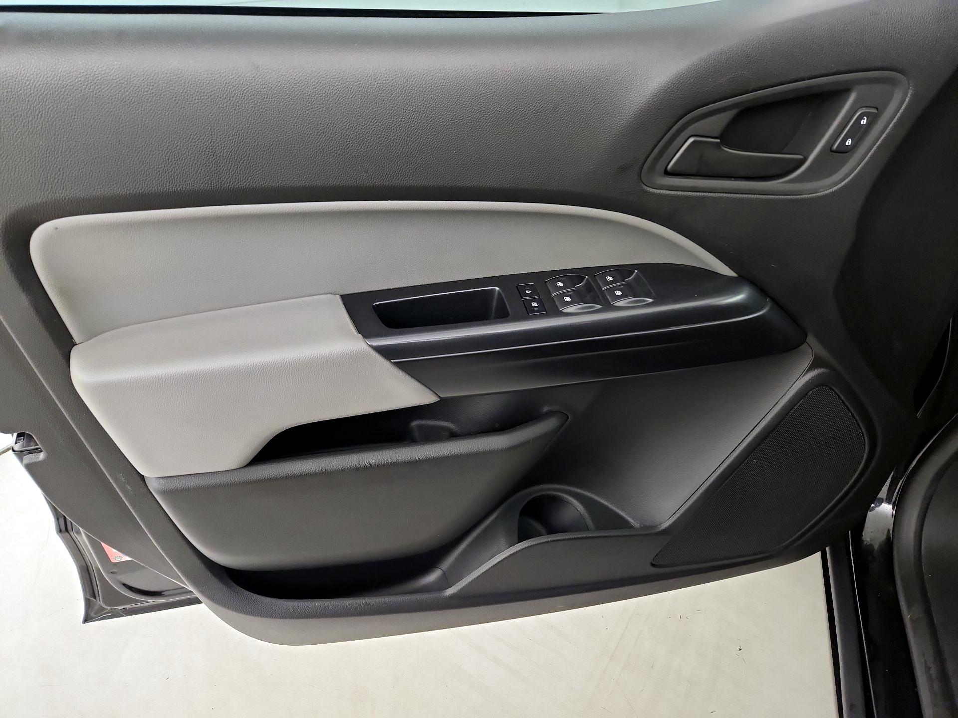 Thumbnail: 2021 Chevrolet Colorado - 12