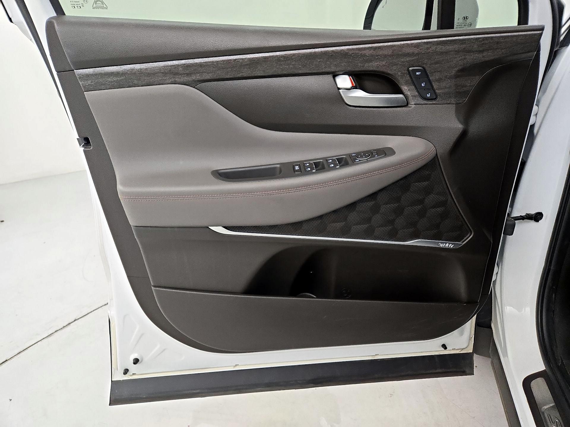 Thumbnail: 2020 Hyundai Santa Fe - 12