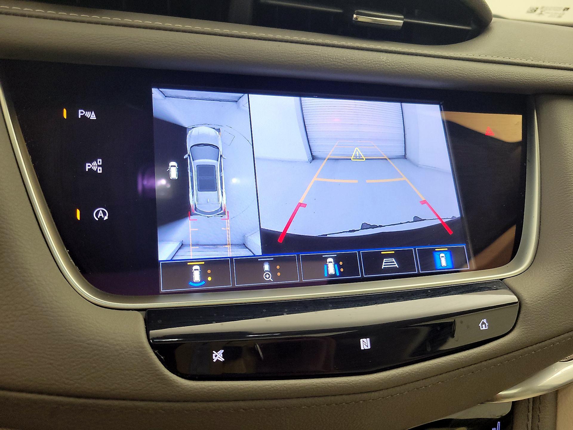 Thumbnail: 2021 Cadillac XT5 - 15