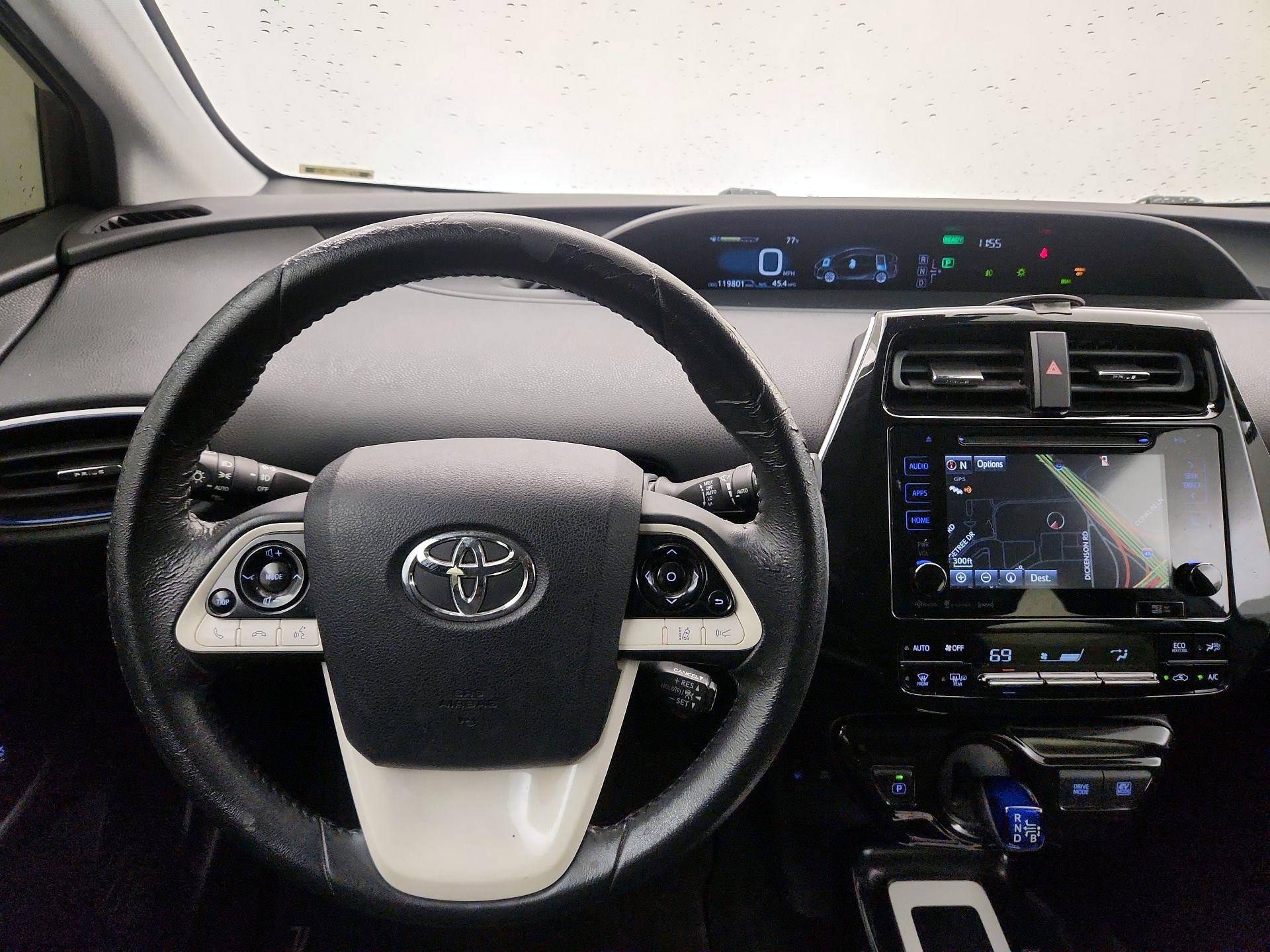 Thumbnail: 2016 Toyota Prius - 10