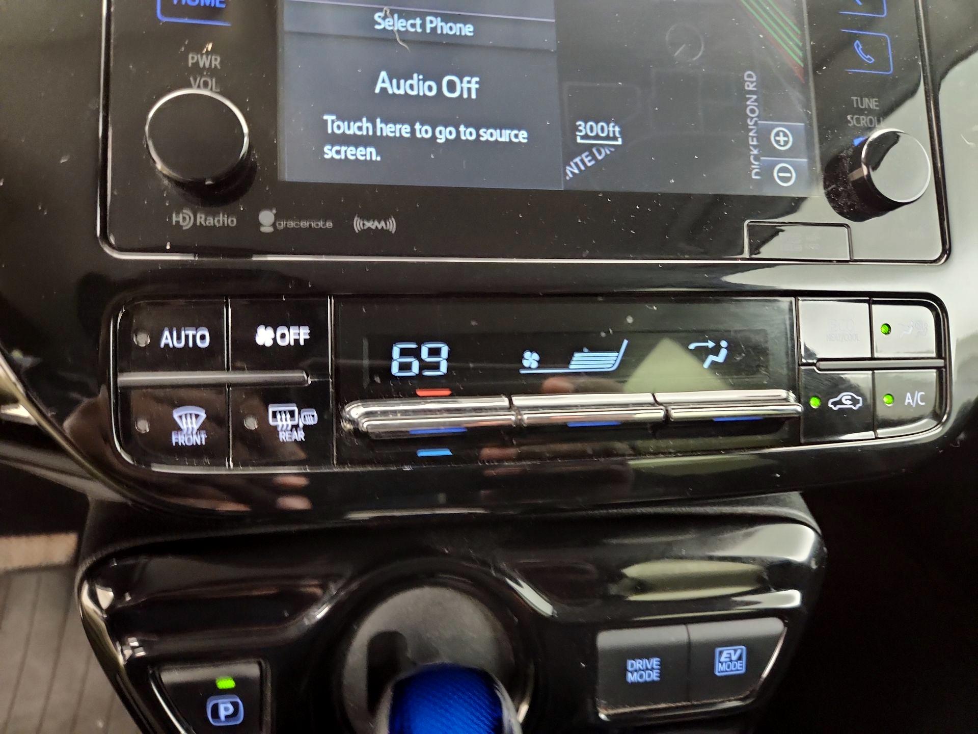 Thumbnail: 2016 Toyota Prius - 17
