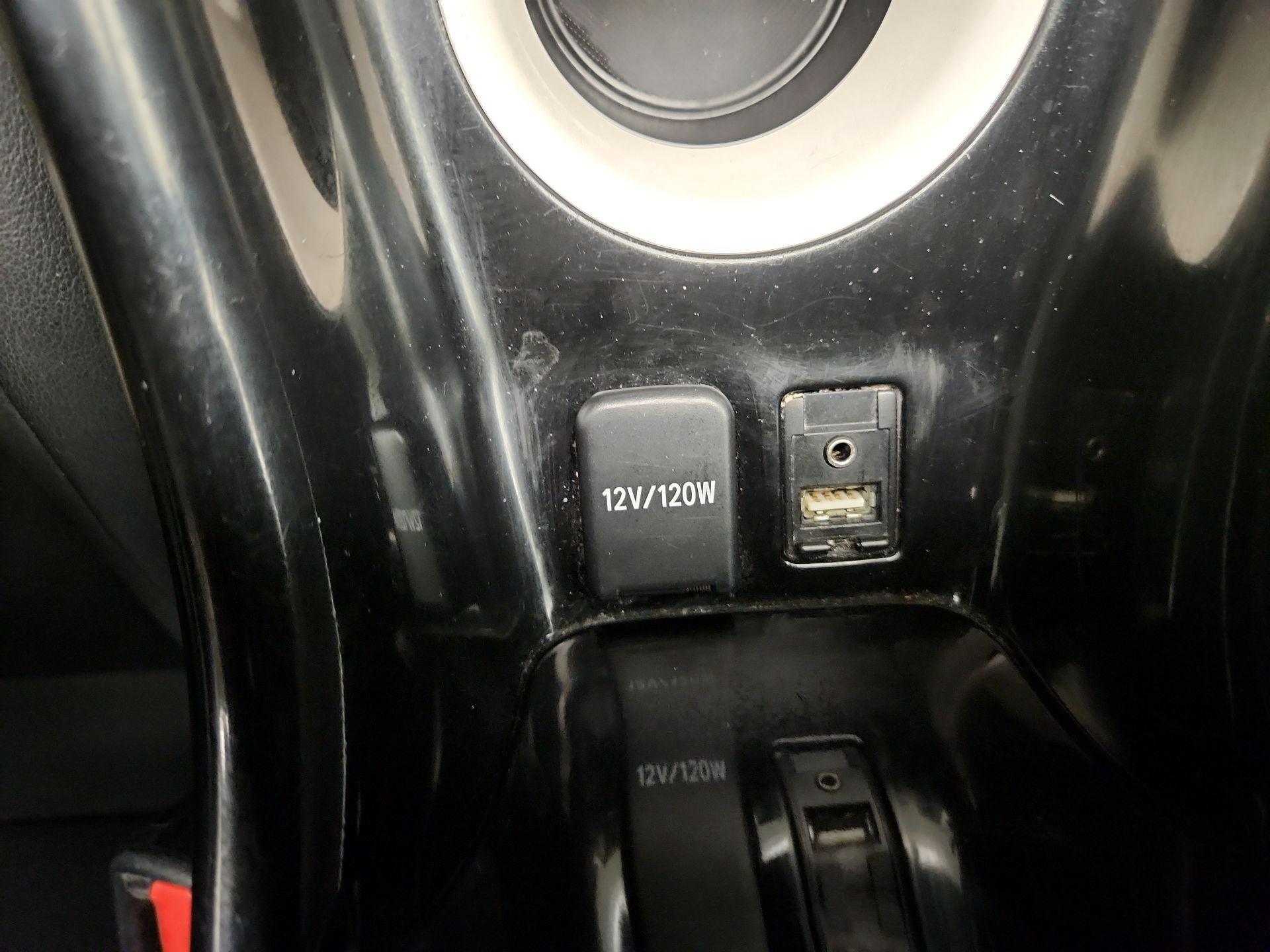 Thumbnail: 2016 Toyota Prius - 19