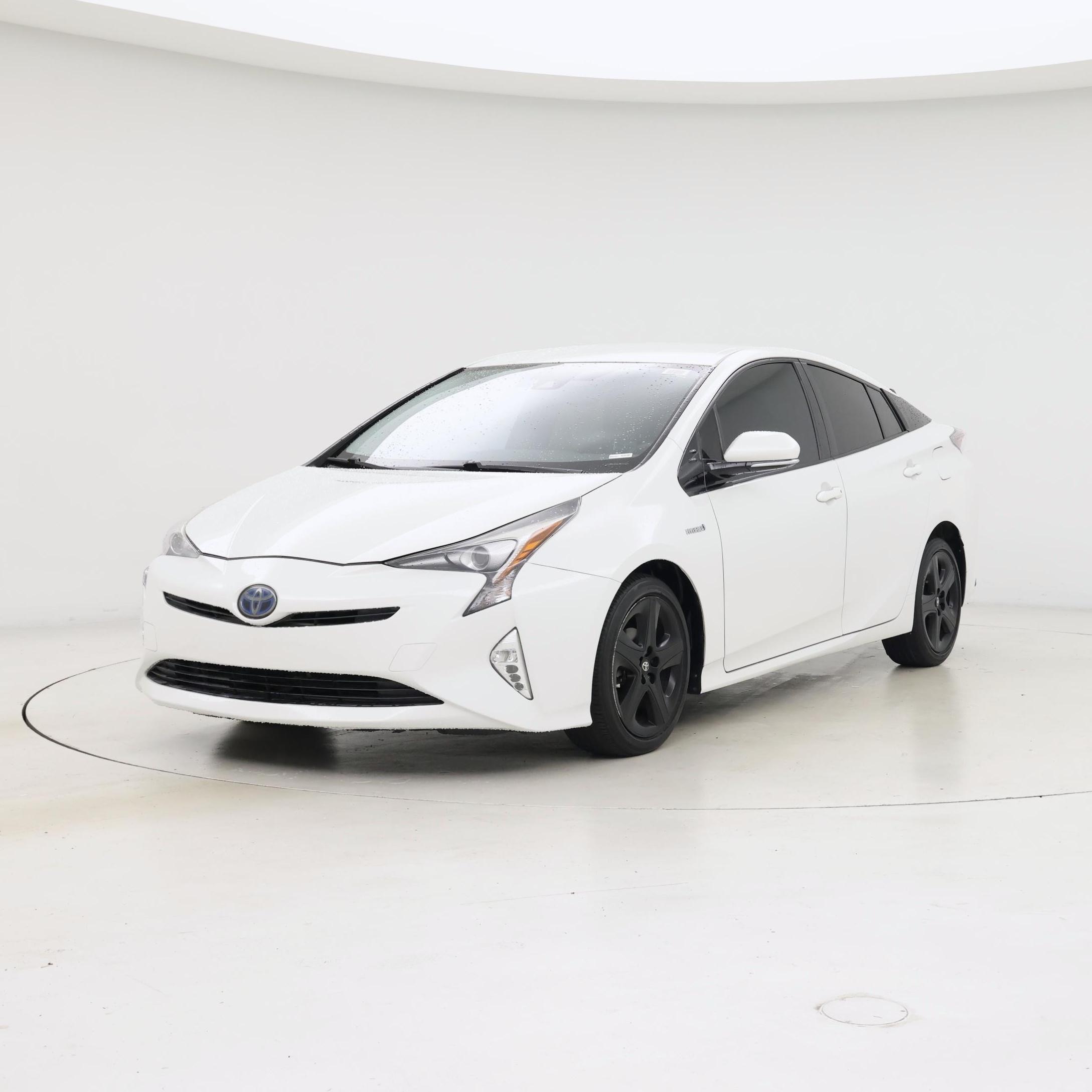 Thumbnail: 2016 Toyota Prius - 4